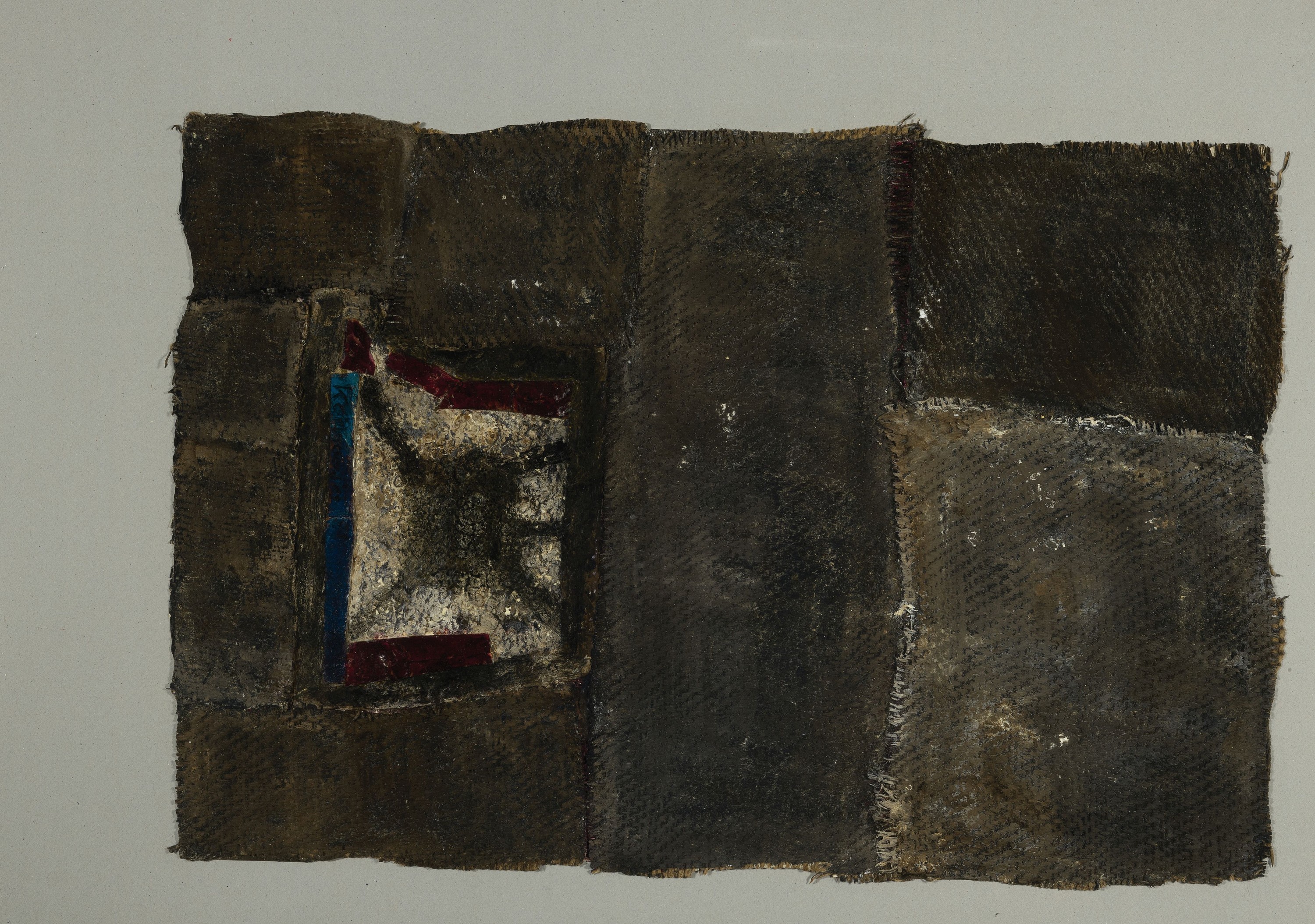 Horst Egon Kalinowski, 1924-2013, Ohne Titel, Collage aus Sackleinen, Leder und Farbe, rückseitig gestempelt, ca. 57x39cm, u.Gl., R. ca. 75x55cm