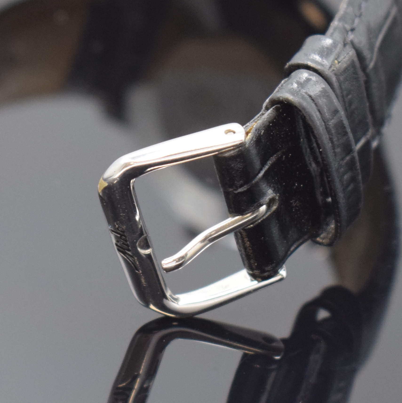 Detail b: MIDO Chronometer Datoday Armbanduhr in Stahl, Schweiz um 2000, Automatik, Monocoque-Geh., orig. Glas u. Krone, silb. Zifferbl., aufges.silb. ...