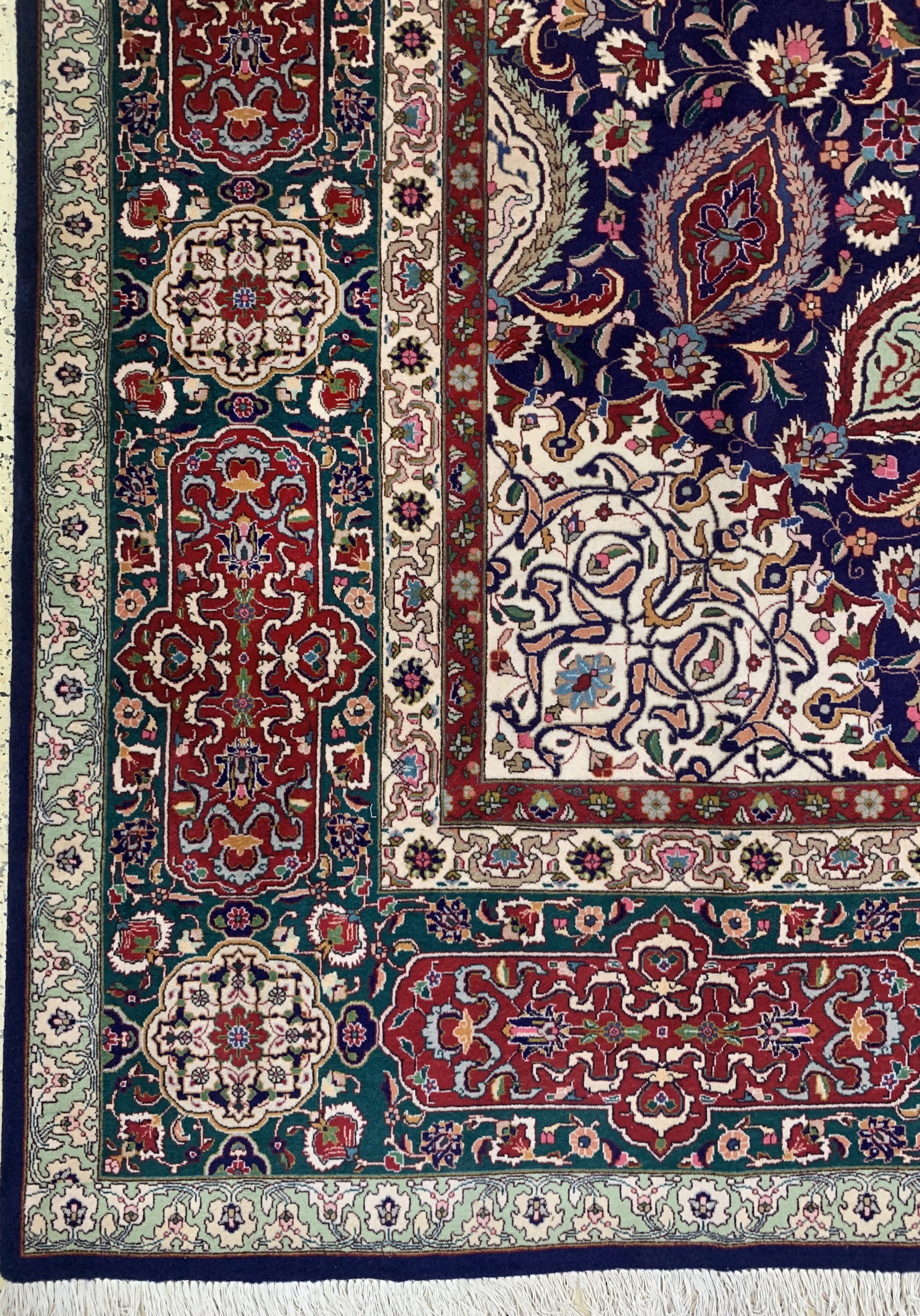 Detail c: Täbriz"Sheikh-Safi", Persien, Mitte 20.Jhd,Wolle auf Baumwolle, ca. 484 x 350 cm, EHZ: 1-2(nahezu Neuwertig).