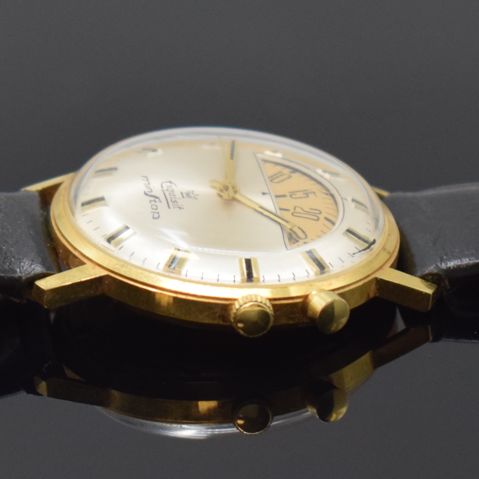 Detail c: Set 2 Herrenarmbanduhren mit Kurzzeitmessern, beide Handaufzug, Deutschland um 1965, 1 x Exquisit minStop, verg. Geh., verschr. Stahlboden, 1 x Stowa ...