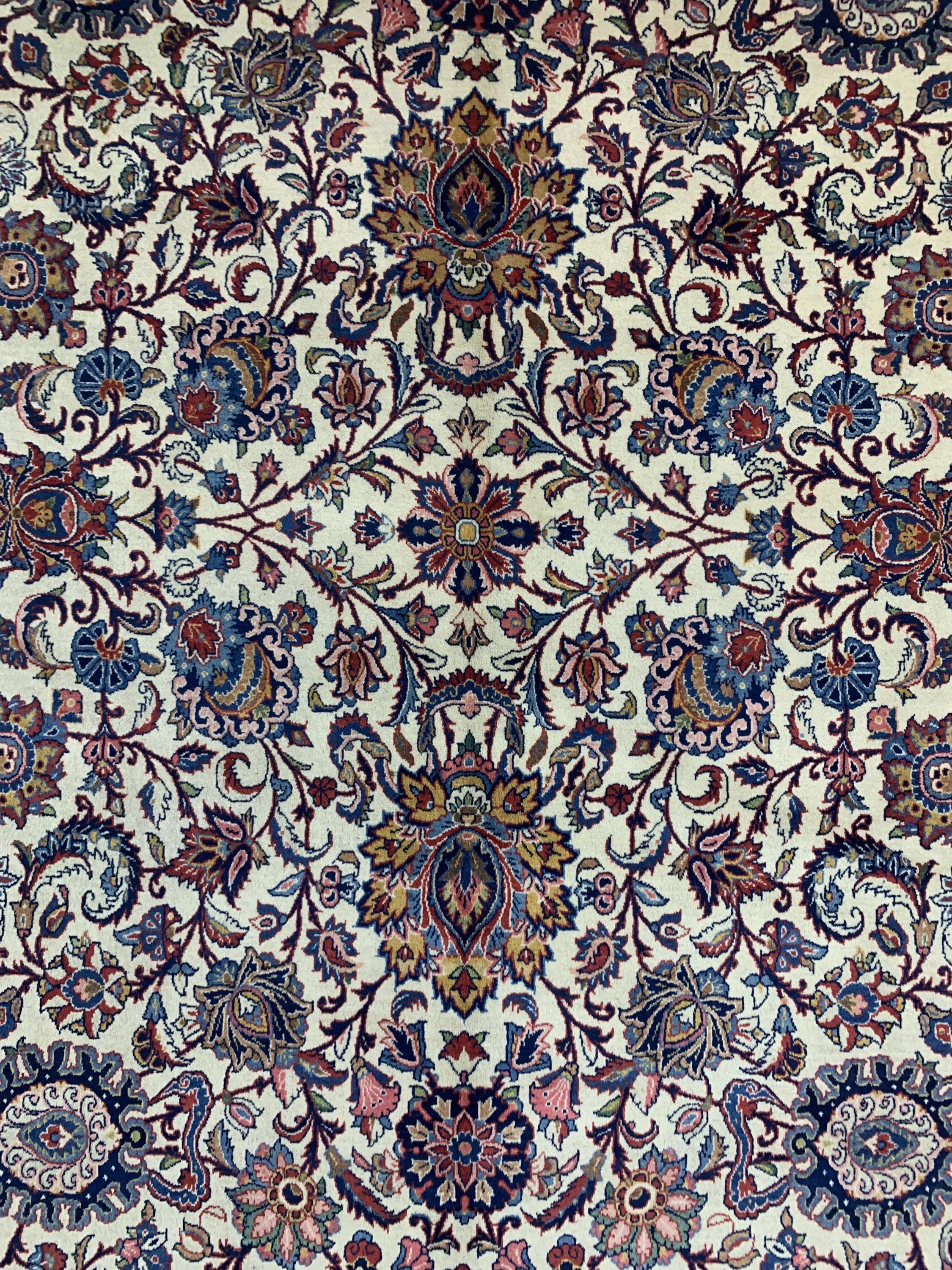 Detail d: Keschan fein alt, Persien, Anfang 20.Jhd, Wolle auf Baumwolle, ca. 445 x 313 cm, EHZ: 1-2(nahezu Neuwertig).