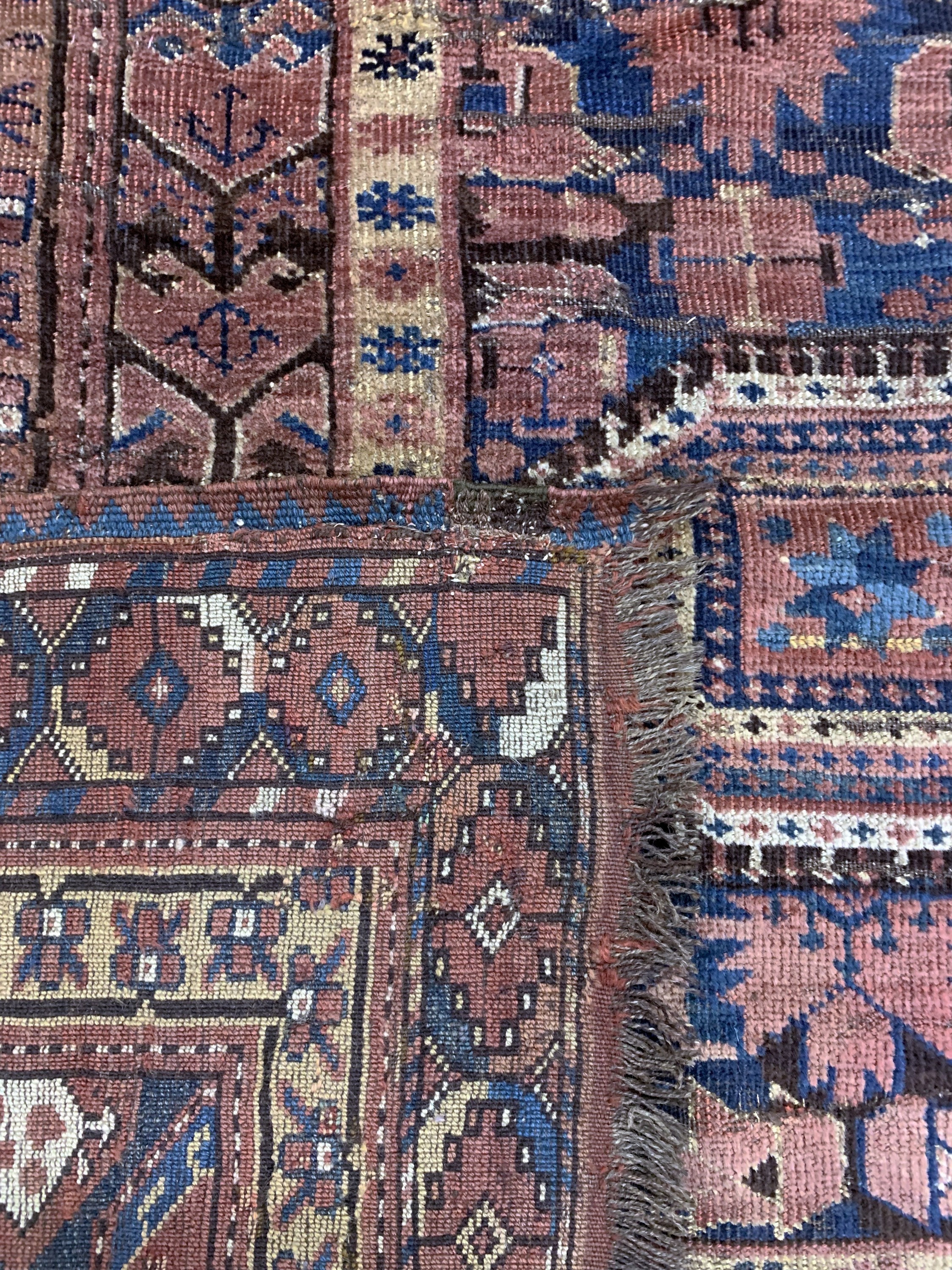 Detail j: Beschir"Kelley"antik, Turkmenistan, 19.Jhd,Wolle auf Wolle, ca. 500 x 255 cm, EHZ: 3, (mehrere restaurierungen)