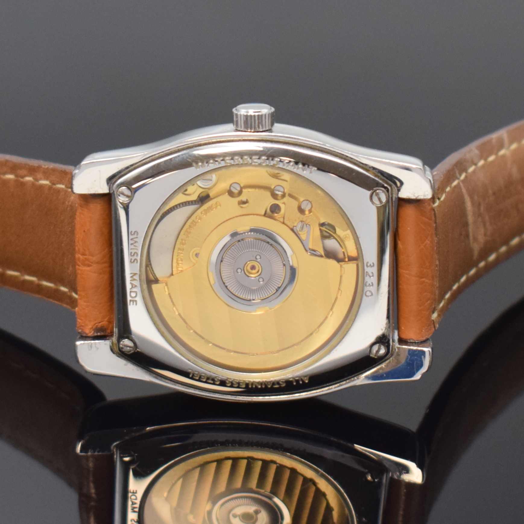 Detail c: DUBOIS GMT tonneauförmige Armbanduhr mit Gangreserveanzeige in Stahl, Schweiz um 2000, Automatik, beids. vergl. Geh., Boden 4- fach verschr., silb. ...