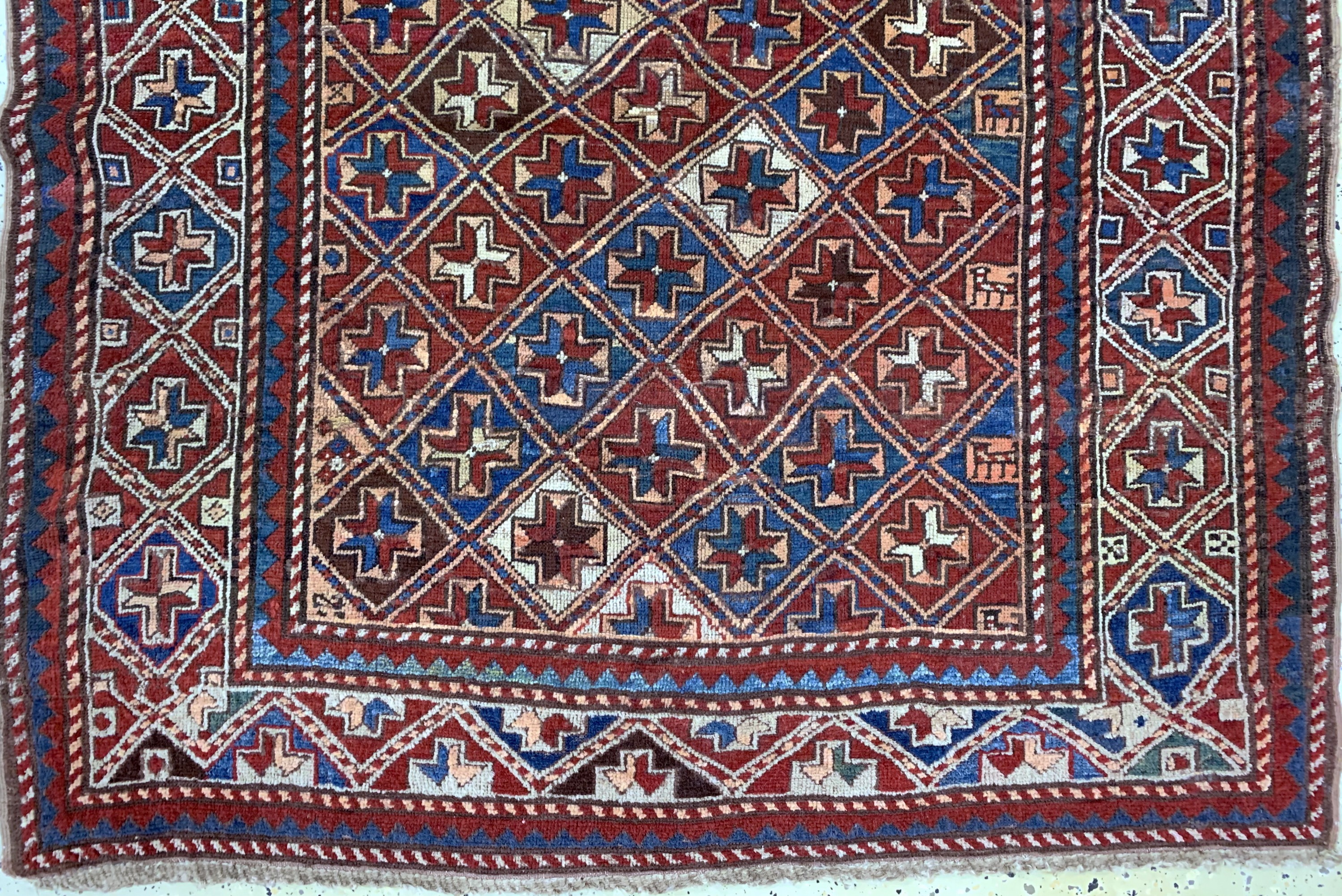 Detail d: Antiker Kazak, Kaukasus, um 1900, Wolle aufWolle, ca. 165 x 135 cm, EHZ: 3, (großflächig restauriert & verkürzt).