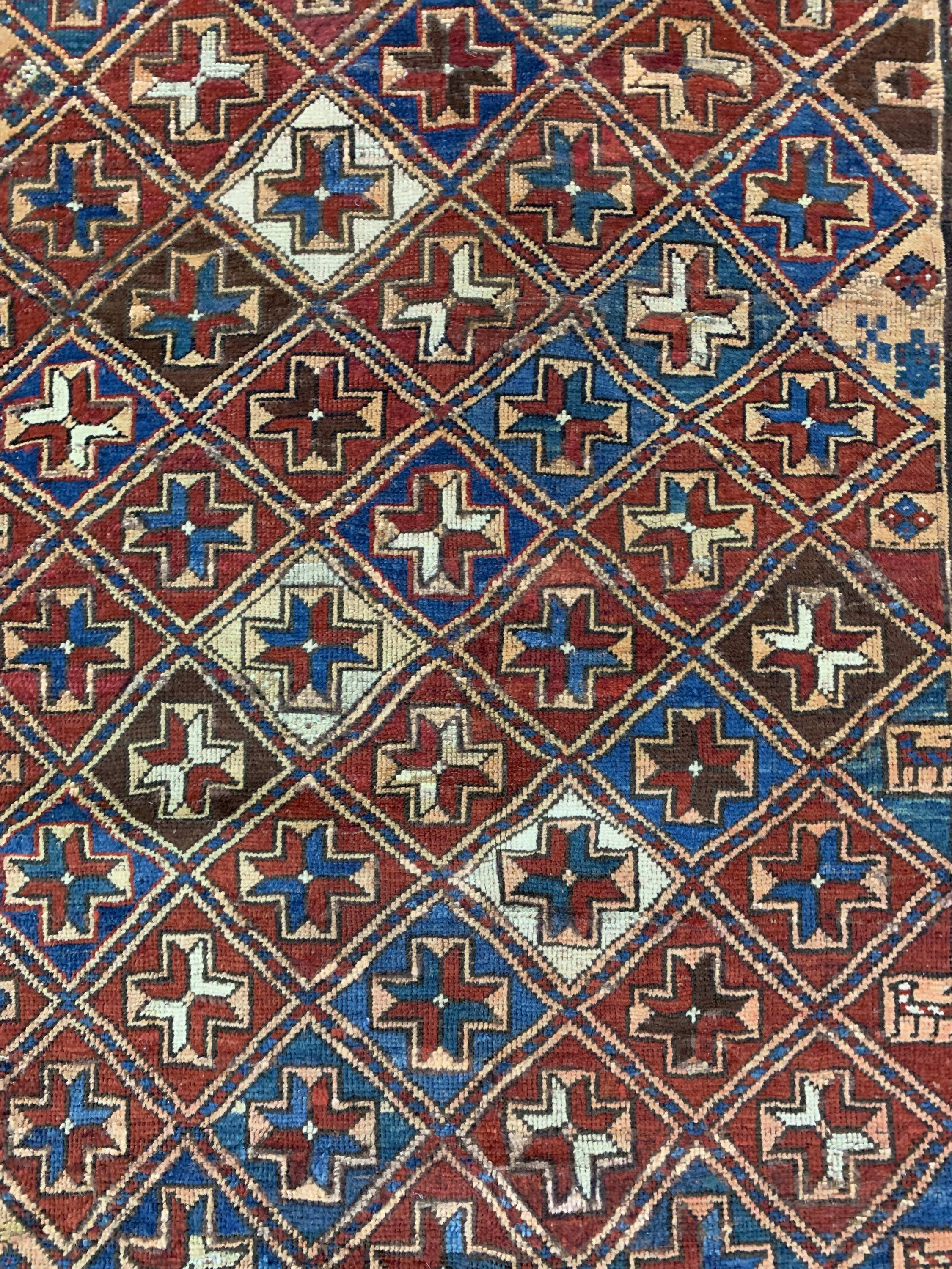 Detail g: Antiker Kazak, Kaukasus, um 1900, Wolle aufWolle, ca. 165 x 135 cm, EHZ: 3, (großflächig restauriert & verkürzt).