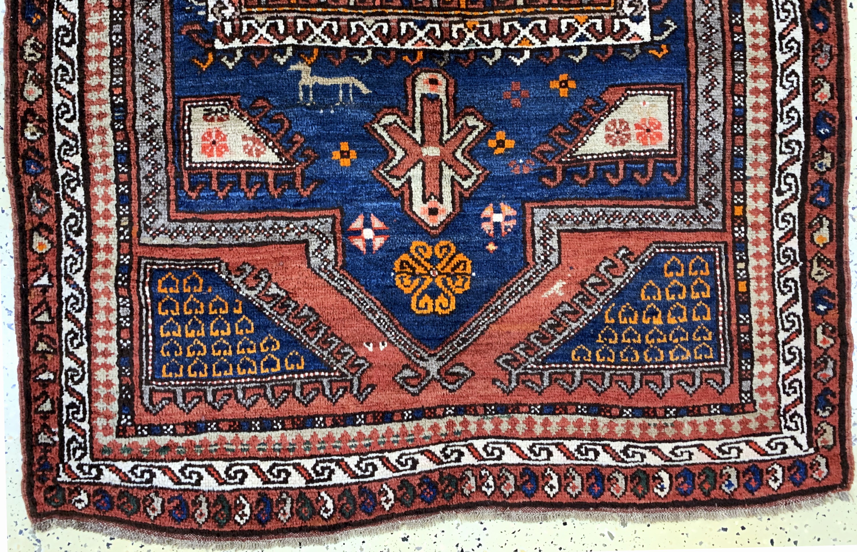 Detail c: Antiker"Fachalo"Kazak, Kaukasus, um 1900, Wolle auf Wolle, ca. 185 x 130 cm, verkürzt, EHZ: 2(restauriert).