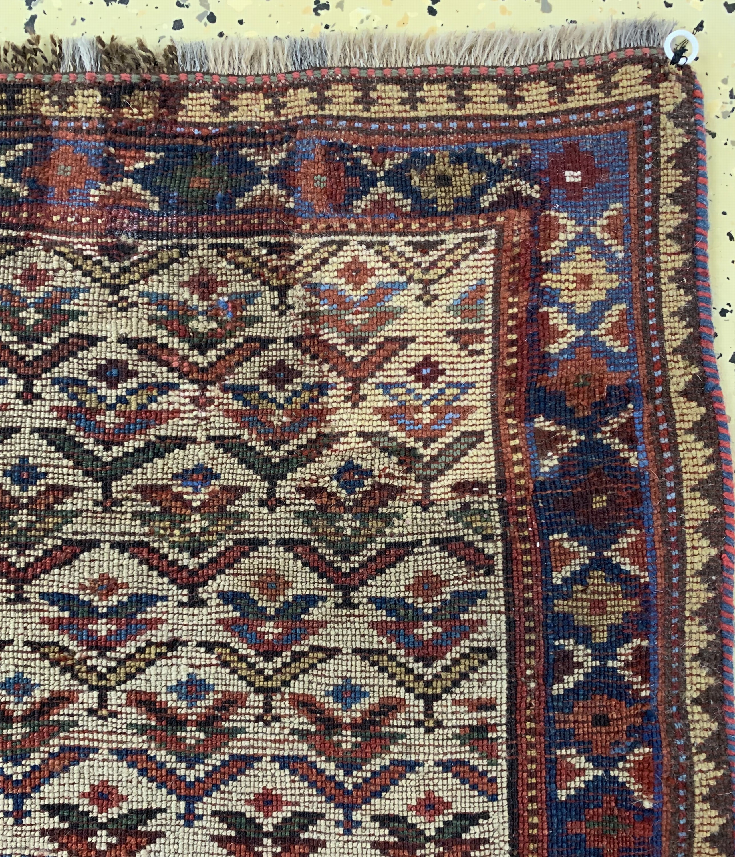 Detail d: Nomaden Poschti antik, Persien, um 1900, Wolle auf Wolle, ca. 57 x 56 cm, EHZ: 3, (großflächig restauriert)