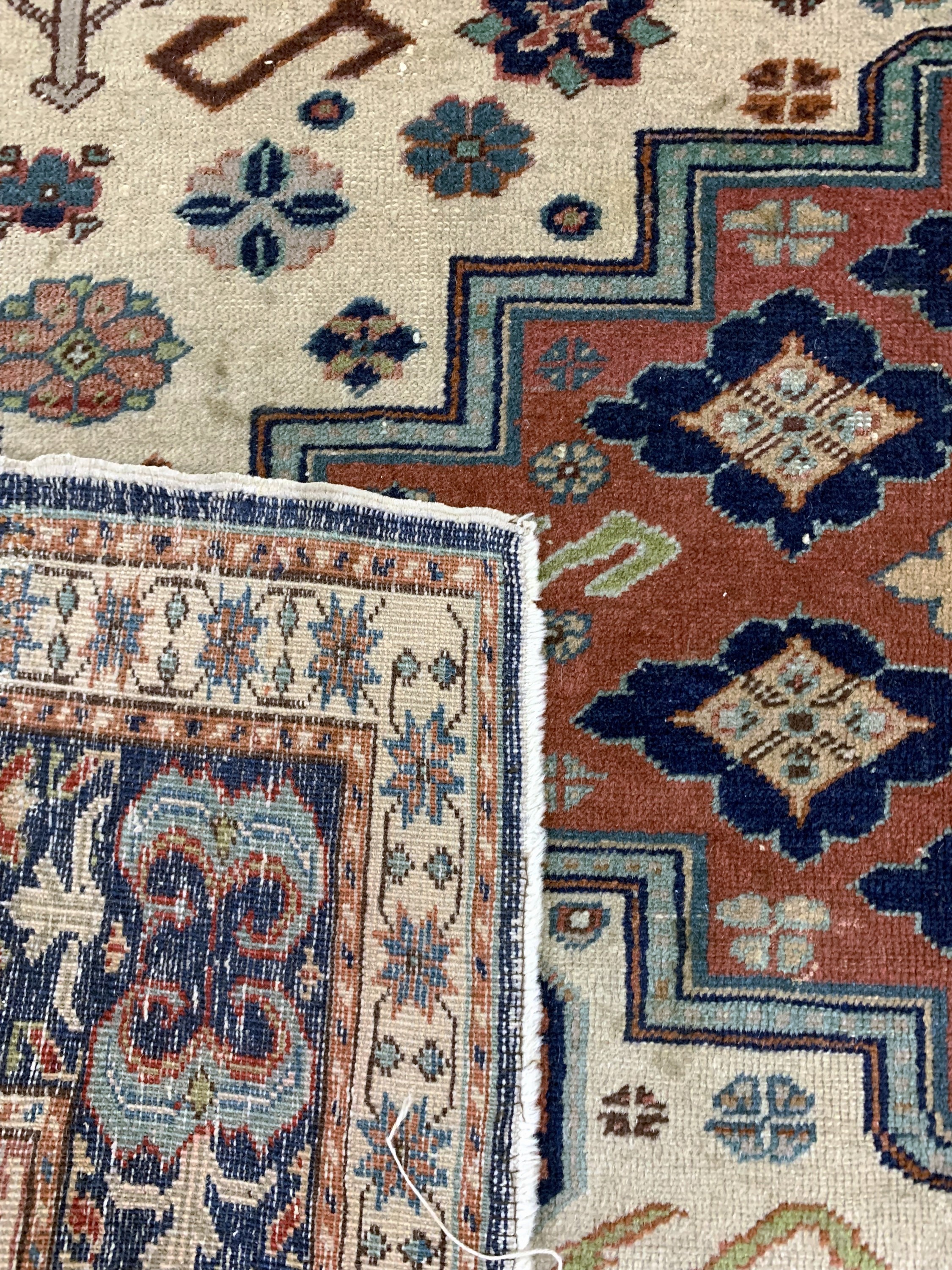 Detail d: Konvolut Schirwan & Derbent, Kaukasus, Anfang 20.Jhd, Wolle auf Baumwolle, ca. 185 x 126 cm, EHZ: 3