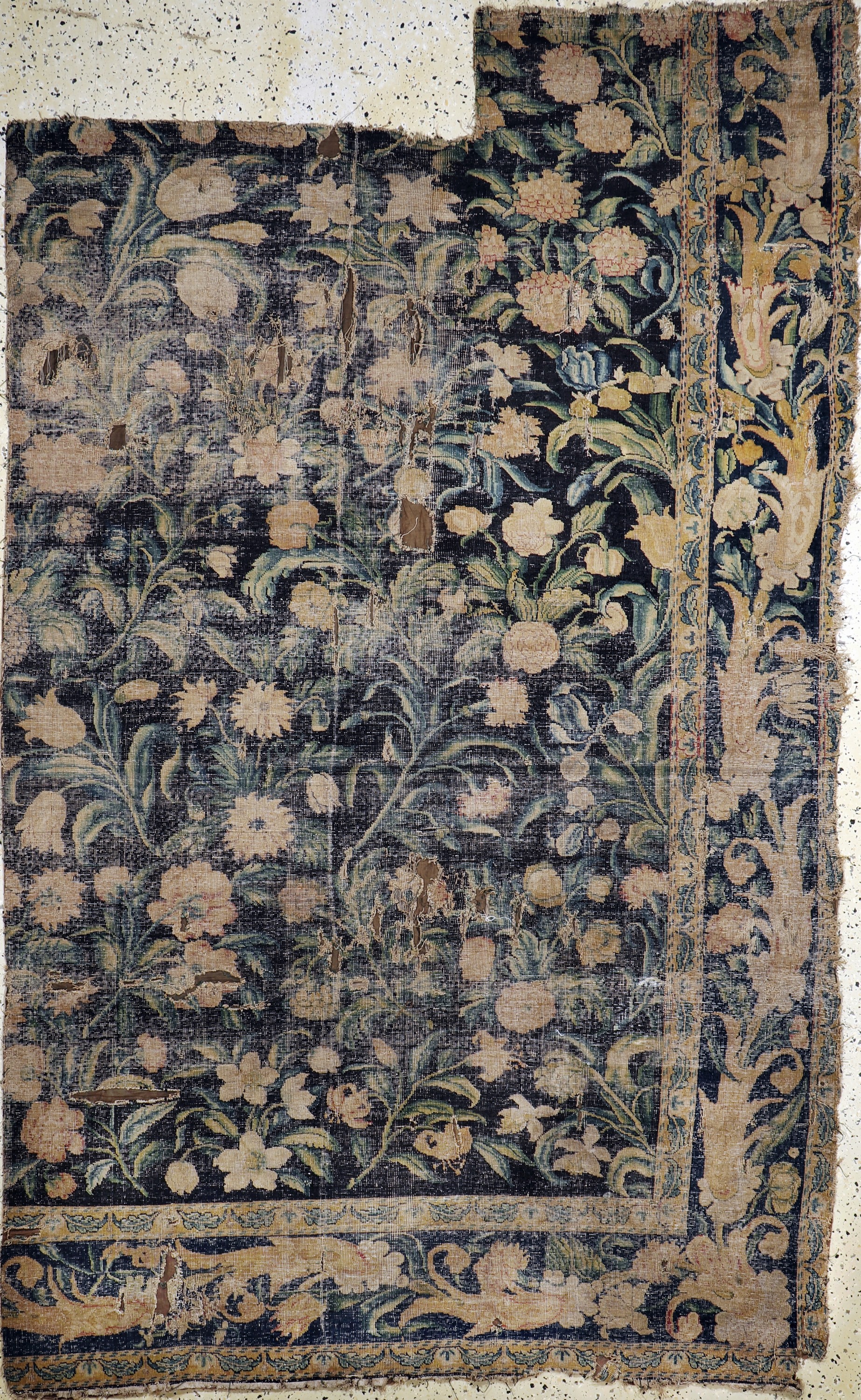 Früher Louis-Carpet Fragment, Frankreich, 17.Jhd, Wolle auf Baumwolle, ca. 264 x 162 cm,EHZ: 4