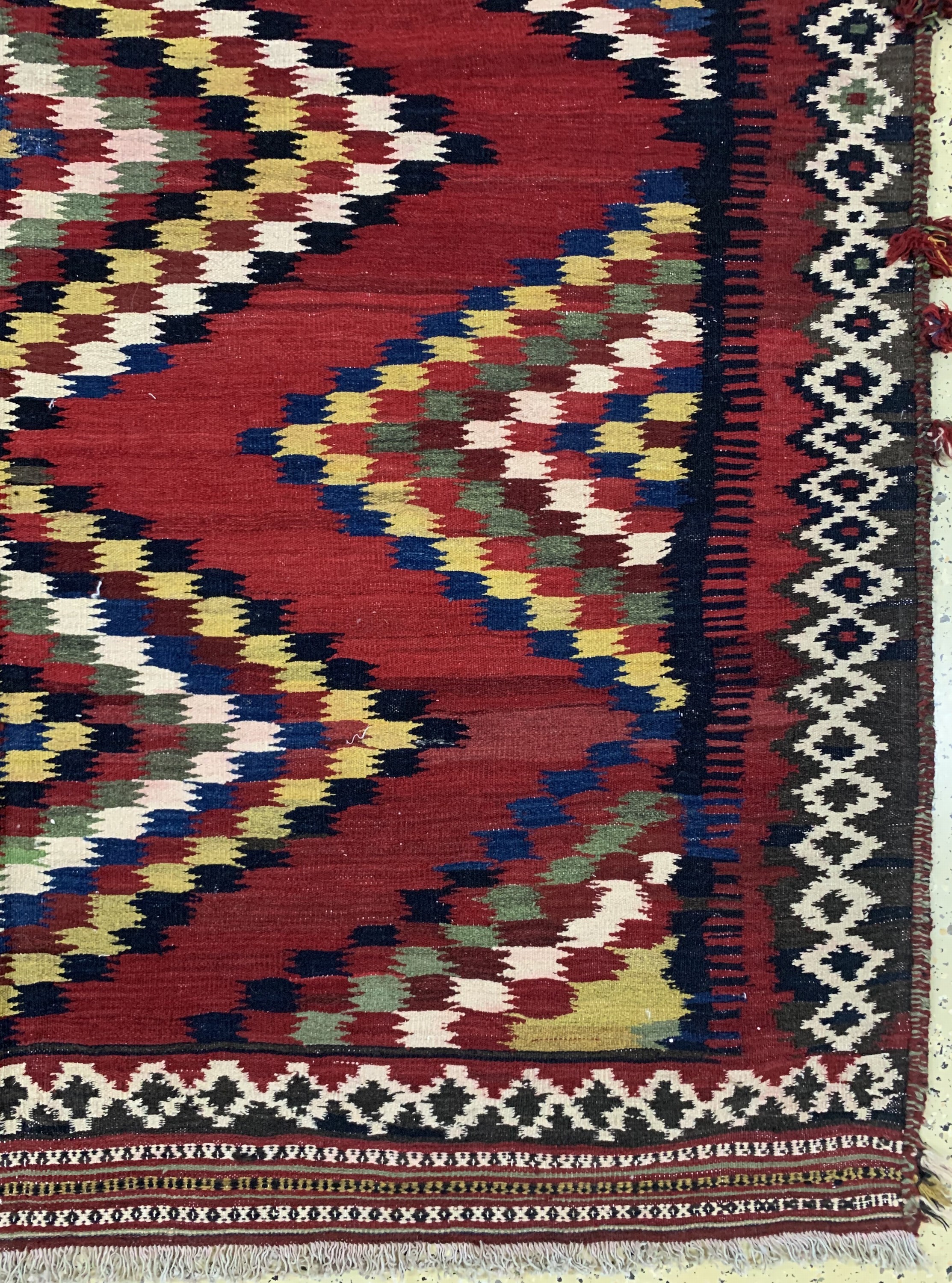 Detail a: Ghaschgai Kelim, Persien, Anfang 20.Jhd, Wolle auf Baumwolle, ca. 290 x 188 cm, EHZ: 2