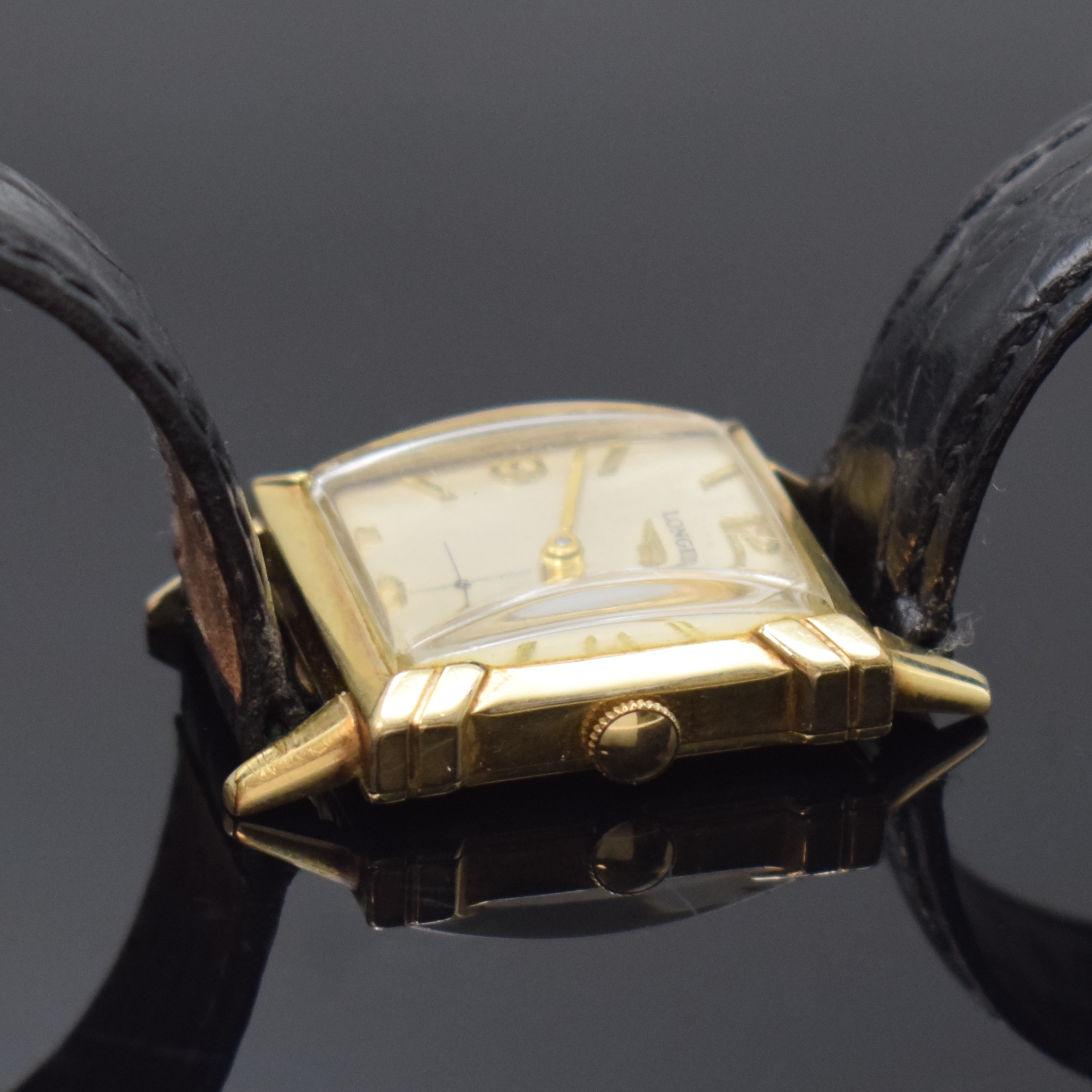 Detail a: LONGINES und ELLIS 2 vergoldete Armbanduhren, Schweiz/USA um 1950, Handaufzug, Böden aufgedr., silb. Zifferblätter, 1x rest., gold. u. Stein-Ind., ...