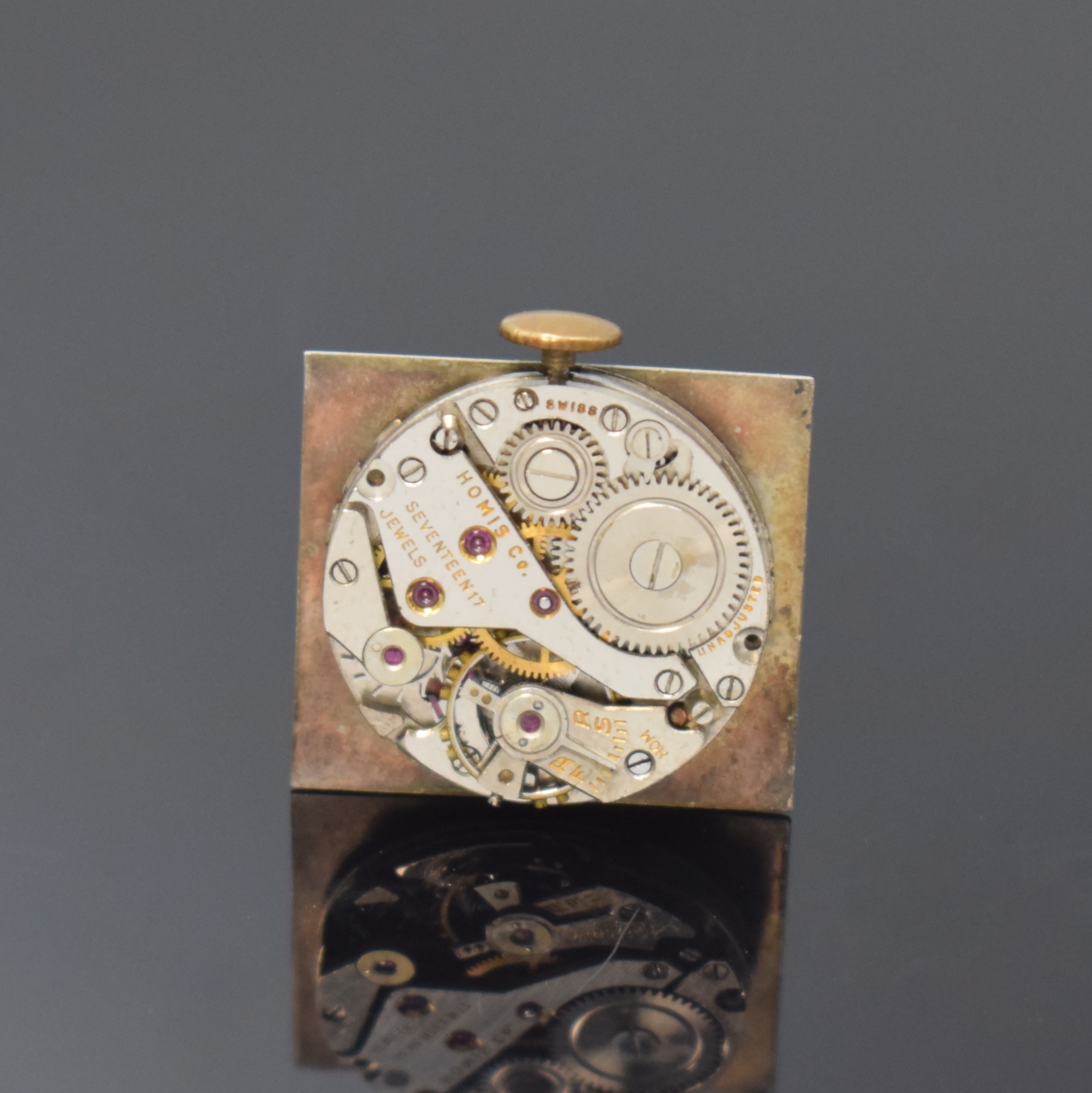 Detail g: LONGINES und ELLIS 2 vergoldete Armbanduhren, Schweiz/USA um 1950, Handaufzug, Böden aufgedr., silb. Zifferblätter, 1x rest., gold. u. Stein-Ind., ...