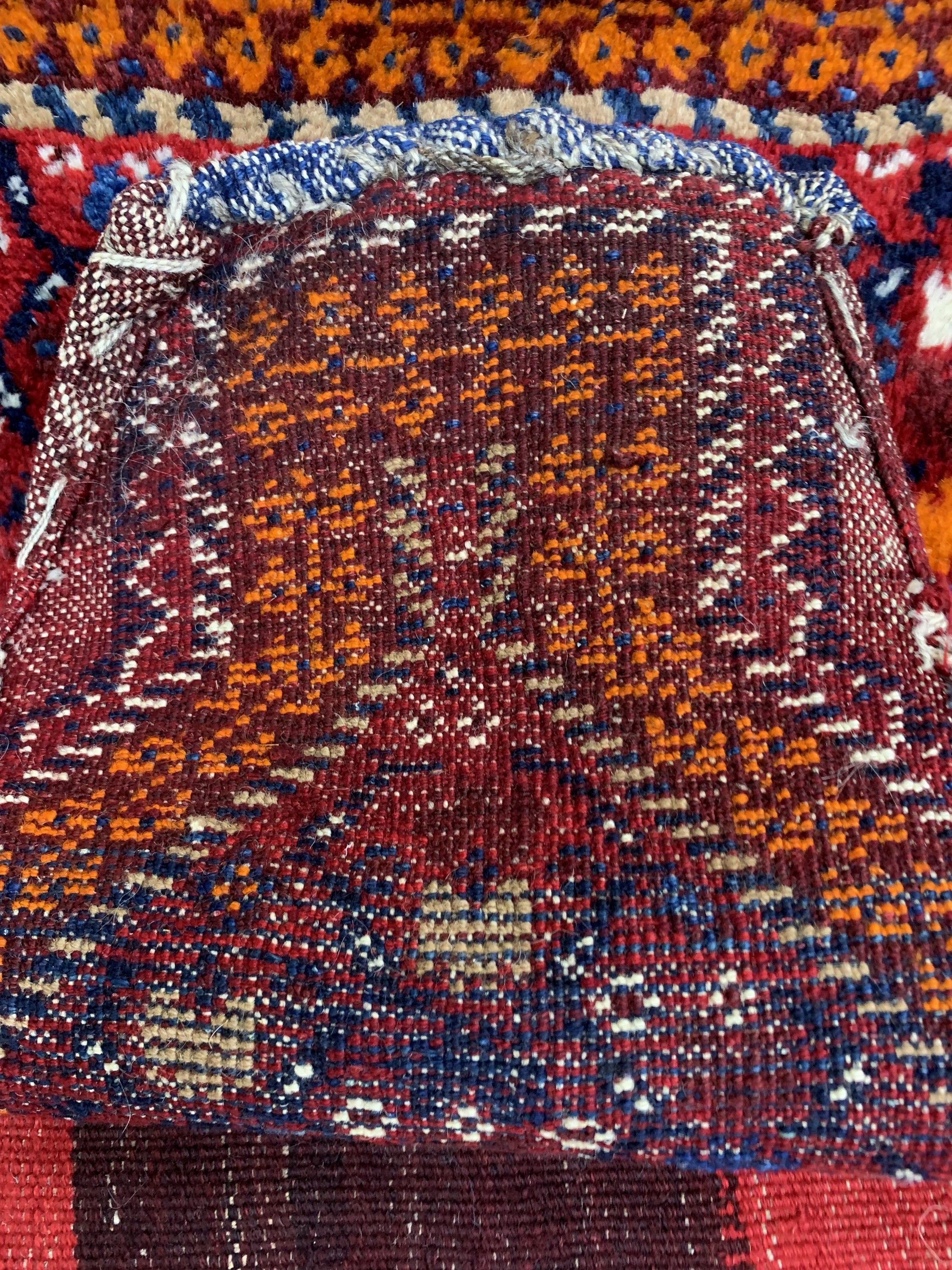 Detail d: Komplette Mafrasch, Persien, Anfang 20.Jhd,Wolle auf Wolle, ca. 110 x 60 x 45 cm, EHZ: 2