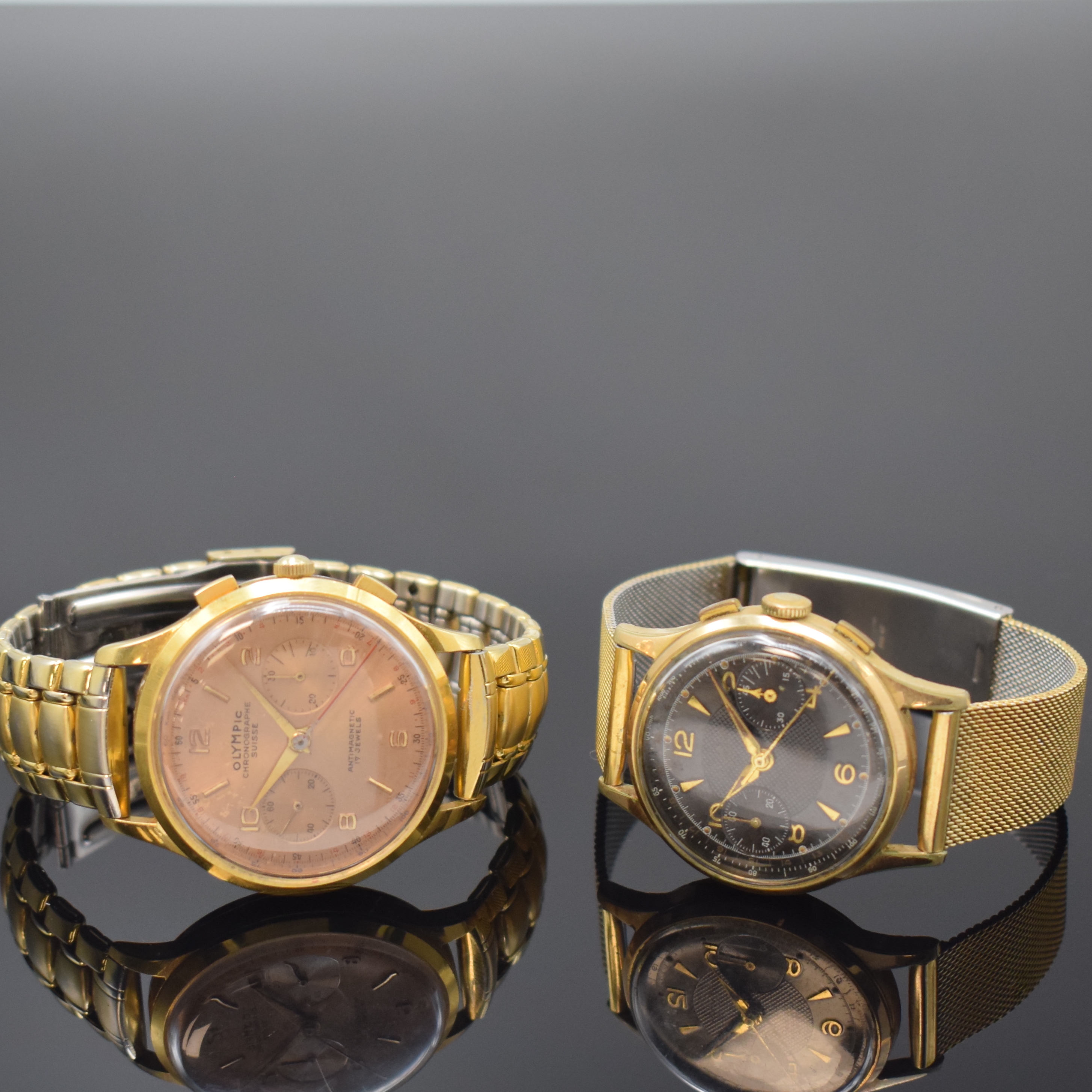 Set 2 vergoldete Armbandchronographen, beide Schweiz um 19580, Handaufzug, Edelstahlböden aufgedr., 1.)x La Leuba, schwarzes Zifferbl. Kal. Venus ...