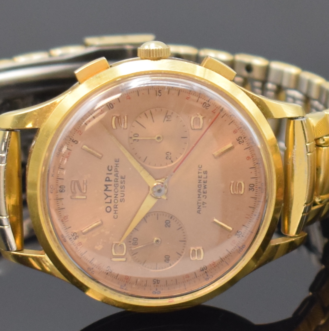 Detail a: Set 2 vergoldete Armbandchronographen, beide Schweiz um 19580, Handaufzug, Edelstahlböden aufgedr., 1.)x La Leuba, schwarzes Zifferbl. Kal. Venus ...