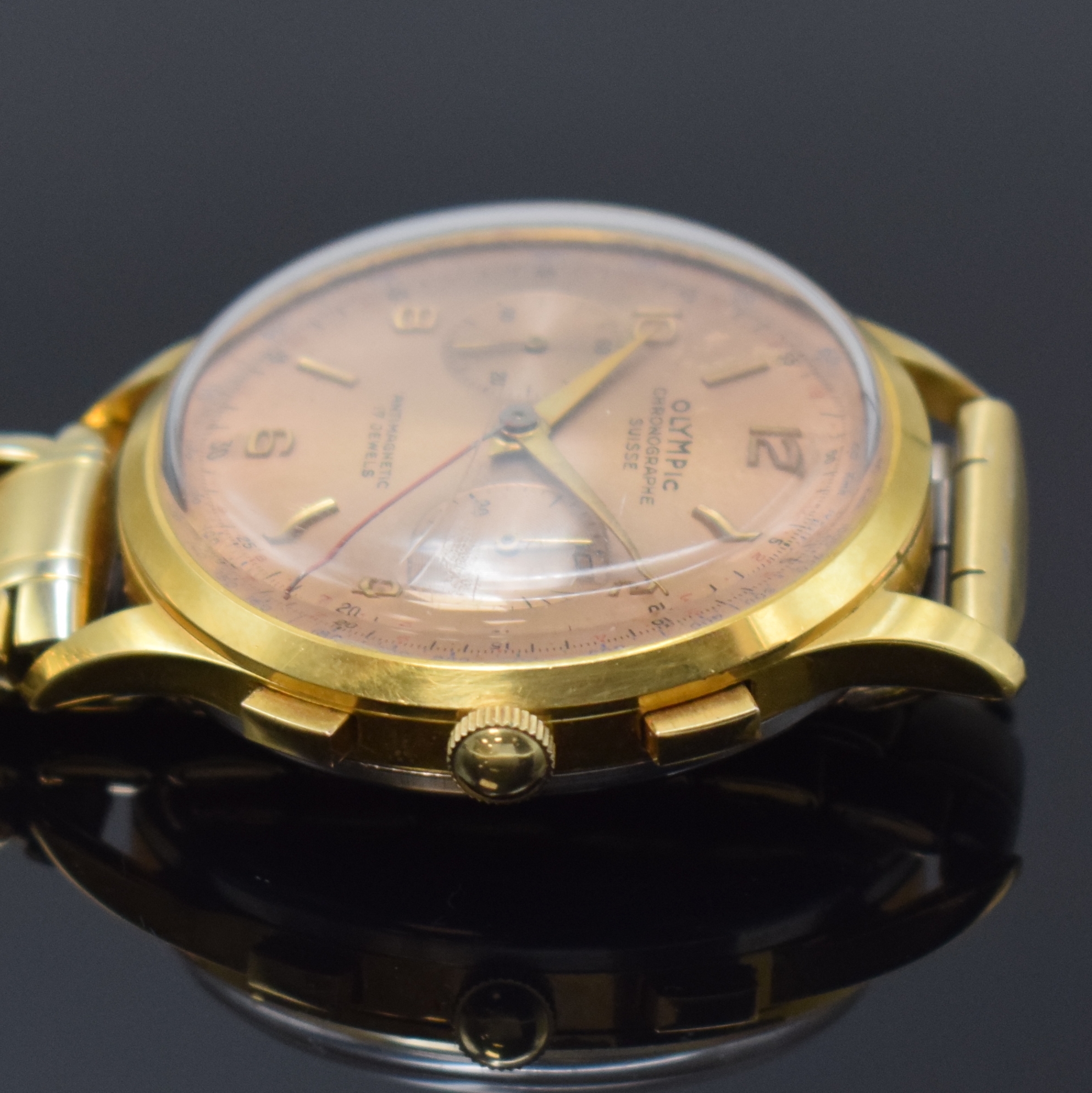 Detail e: Set 2 vergoldete Armbandchronographen, beide Schweiz um 19580, Handaufzug, Edelstahlböden aufgedr., 1.)x La Leuba, schwarzes Zifferbl. Kal. Venus ...