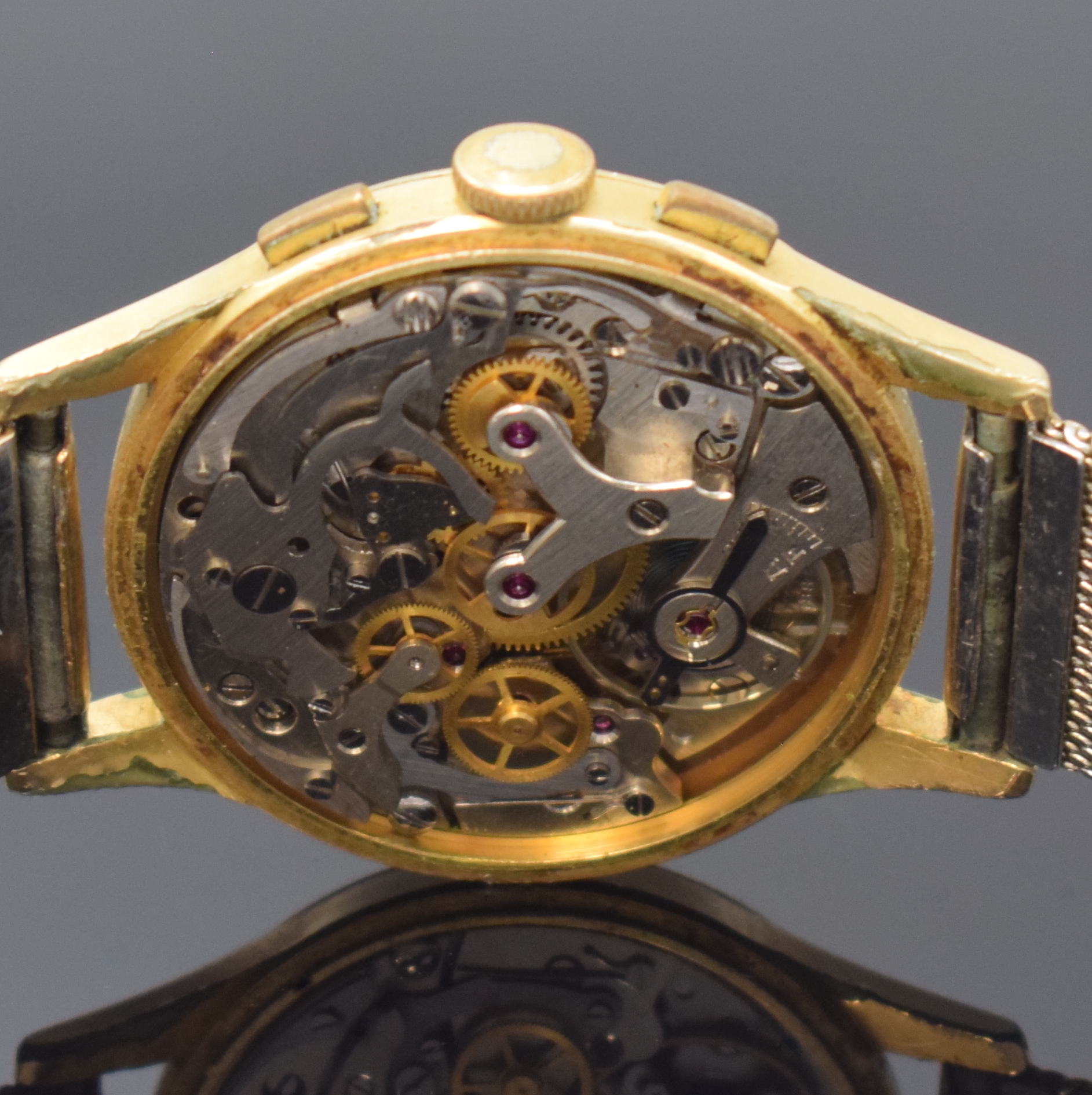 Detail i: Set 2 vergoldete Armbandchronographen, beide Schweiz um 19580, Handaufzug, Edelstahlböden aufgedr., 1.)x La Leuba, schwarzes Zifferbl. Kal. Venus ...