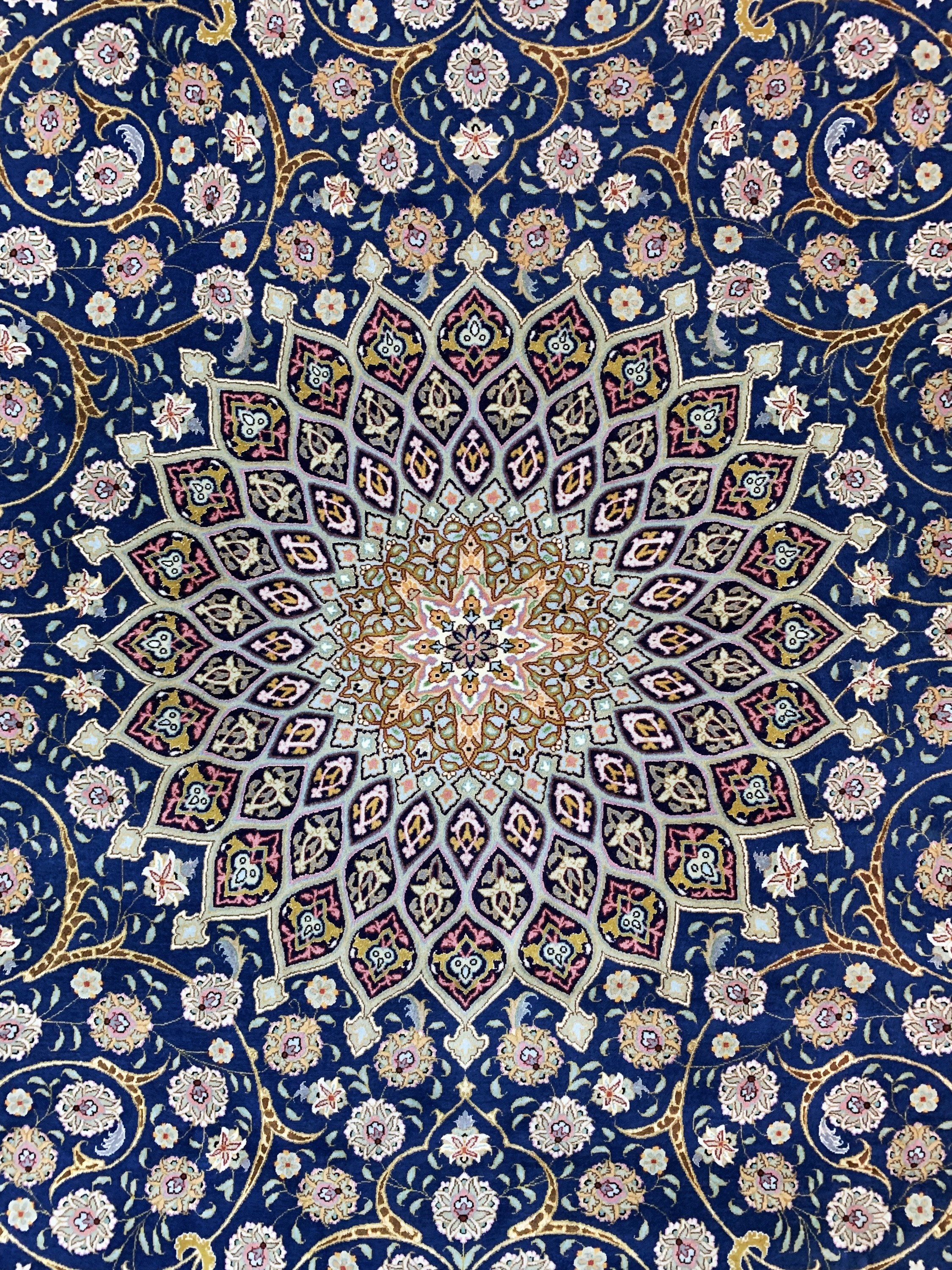 Detail c: Täbriz fein(50 Raj), Persien, Ende 20.Jhd, Korkwolle mit Seide, ca. 301 x 251 cm, ca. 500.000 Kn/qm, EHZ: 2