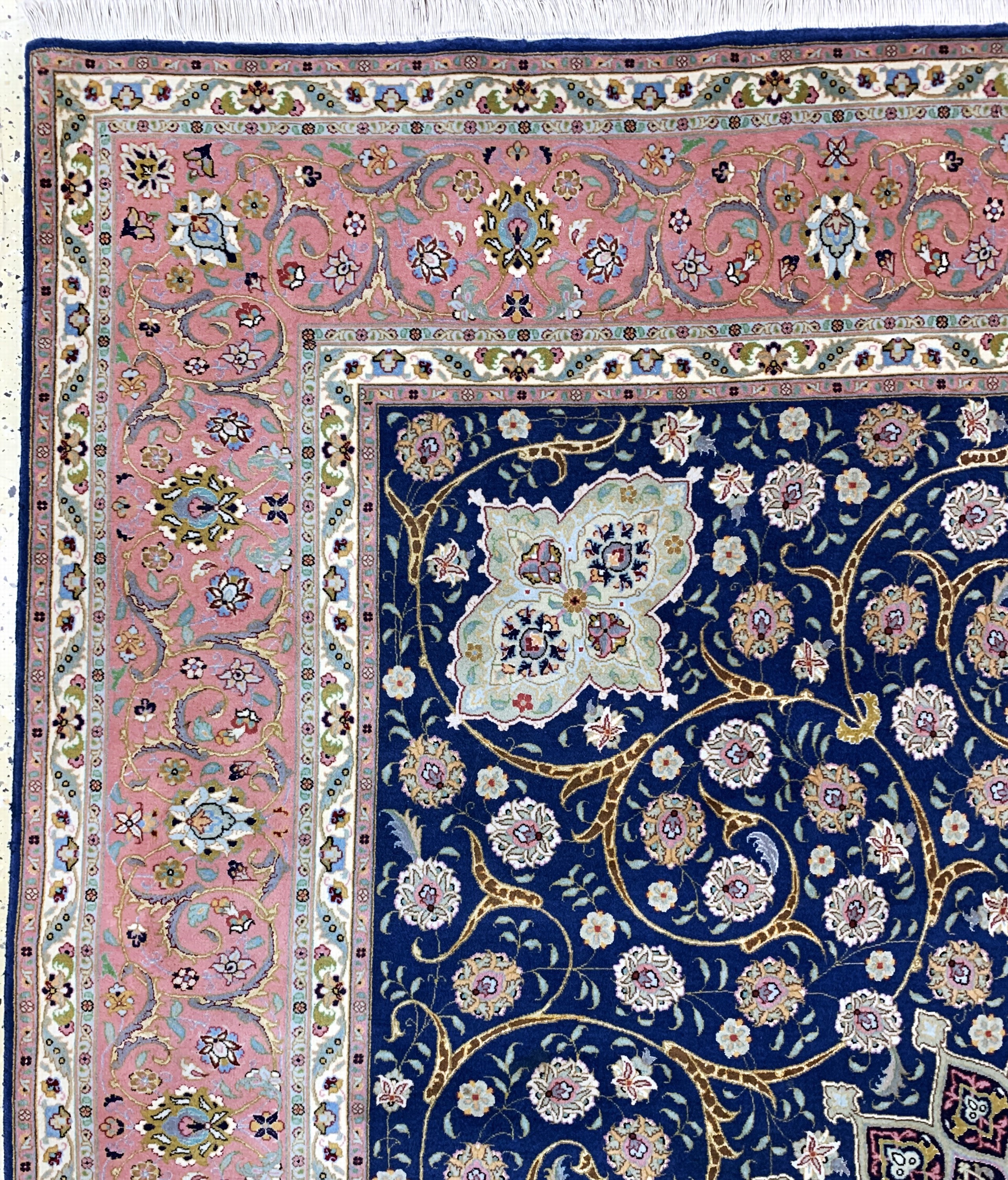 Detail d: Täbriz fein(50 Raj), Persien, Ende 20.Jhd, Korkwolle mit Seide, ca. 301 x 251 cm, ca. 500.000 Kn/qm, EHZ: 2