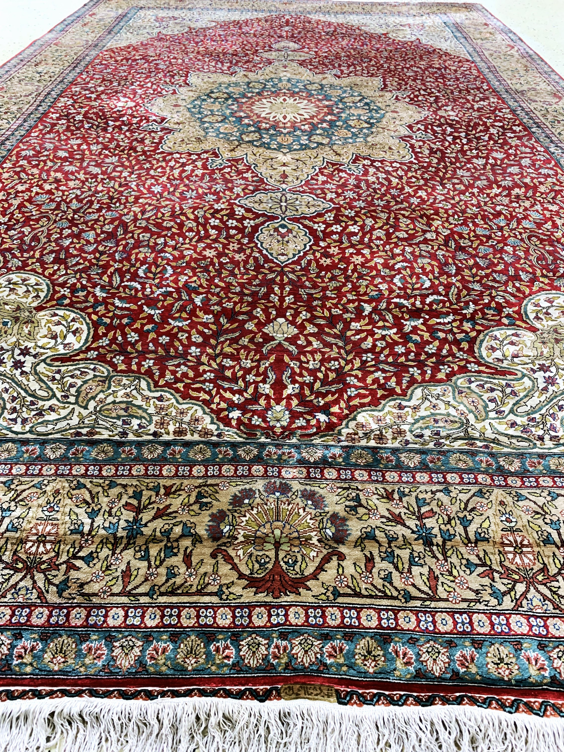 Detail h: Seiden Kayseri, Türkei, Mitte 20.Jhd, reineNaturseide, ca. 352 x 215 cm, EHZ: 2