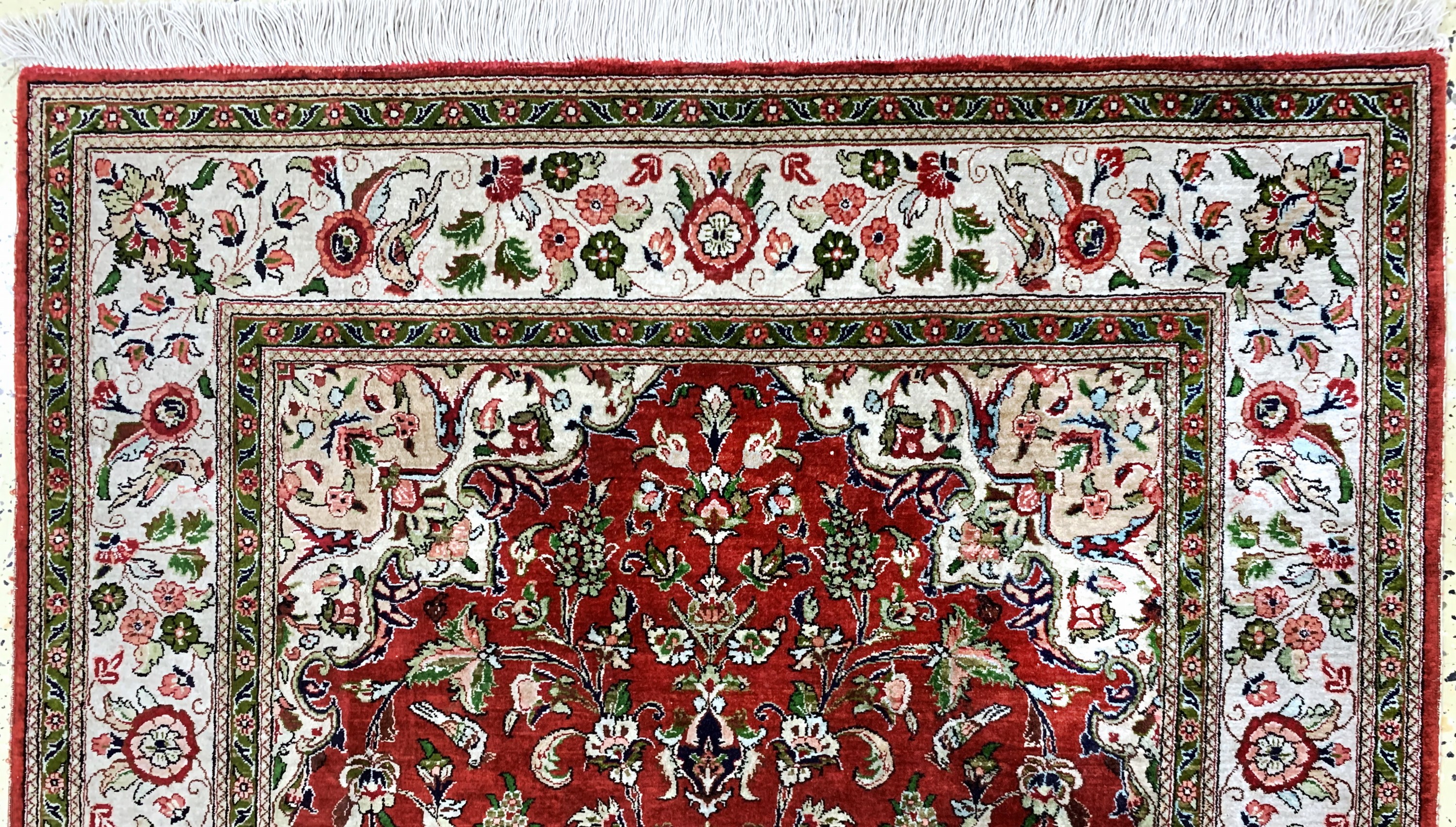 Detail a: Ghom Seide, Persien, Mitte 20.Jhd, reine Naturseide, ca. 152 x 102 cm, Reinigungsbedürftig, EHZ: 2