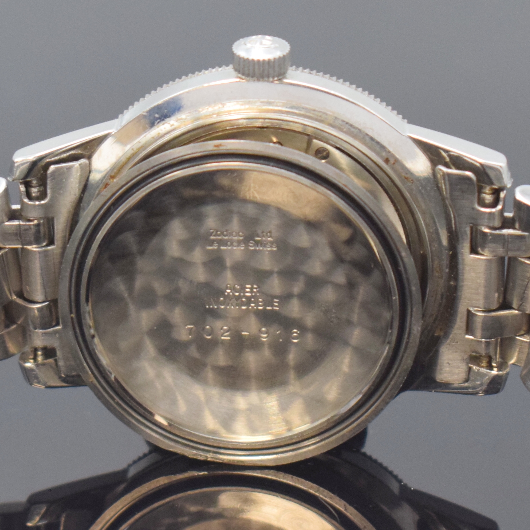 Detail g: ZODIAC Herrenarmbanduhr Sea Wolf, Schweiz um 1967, Edelstahlgeh., Boden aufgedr., orig. Gliederband m. Faltschl. (JB Champion USA), Lünette m. 60er ...