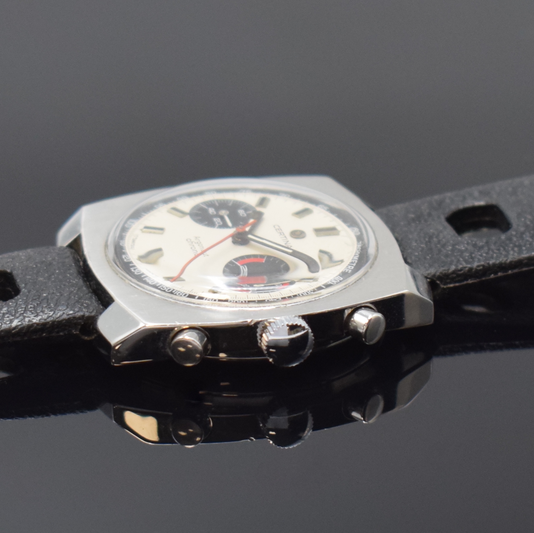 Detail b: CERTINA Schaltradchronograph Argonaut Referenz 8401, Handaufzug, Schweiz um 1970, kissenförm. Edelstahlgeh., Boden verschr., Krone neutr. ers., ...