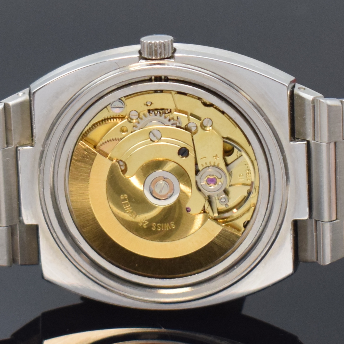 Detail e: ROAMER Searock Automatic nahezu neuwertige Armbanduhr in Stahl/Stahlband, Schweiz um 1975, Automatik, verschr. Geh. m. integr. Band, Mineralglas, ...