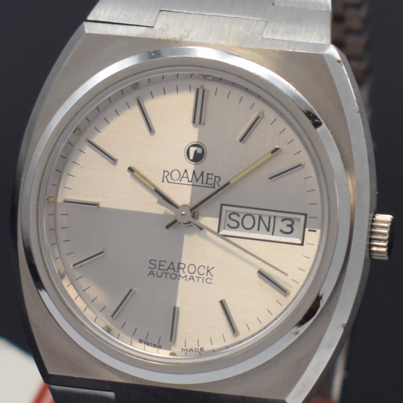 Detail a: ROAMER Searock Automatic nahezu neuwertige Armbanduhr in Stahl mit Stahlband, Schweiz um 1975, Automatik, verschr. Geh. m. integr. Band, Mineralglas, ...