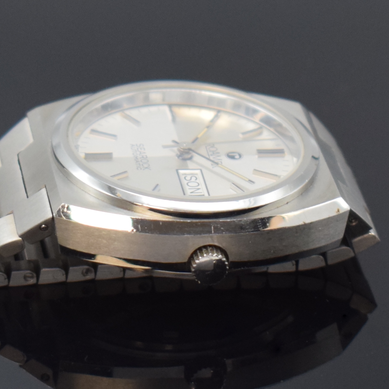 Detail c: ROAMER Searock Automatic nahezu neuwertige Armbanduhr in Stahl mit Stahlband, Schweiz um 1975, Automatik, verschr. Geh. m. integr. Band, Mineralglas, ...
