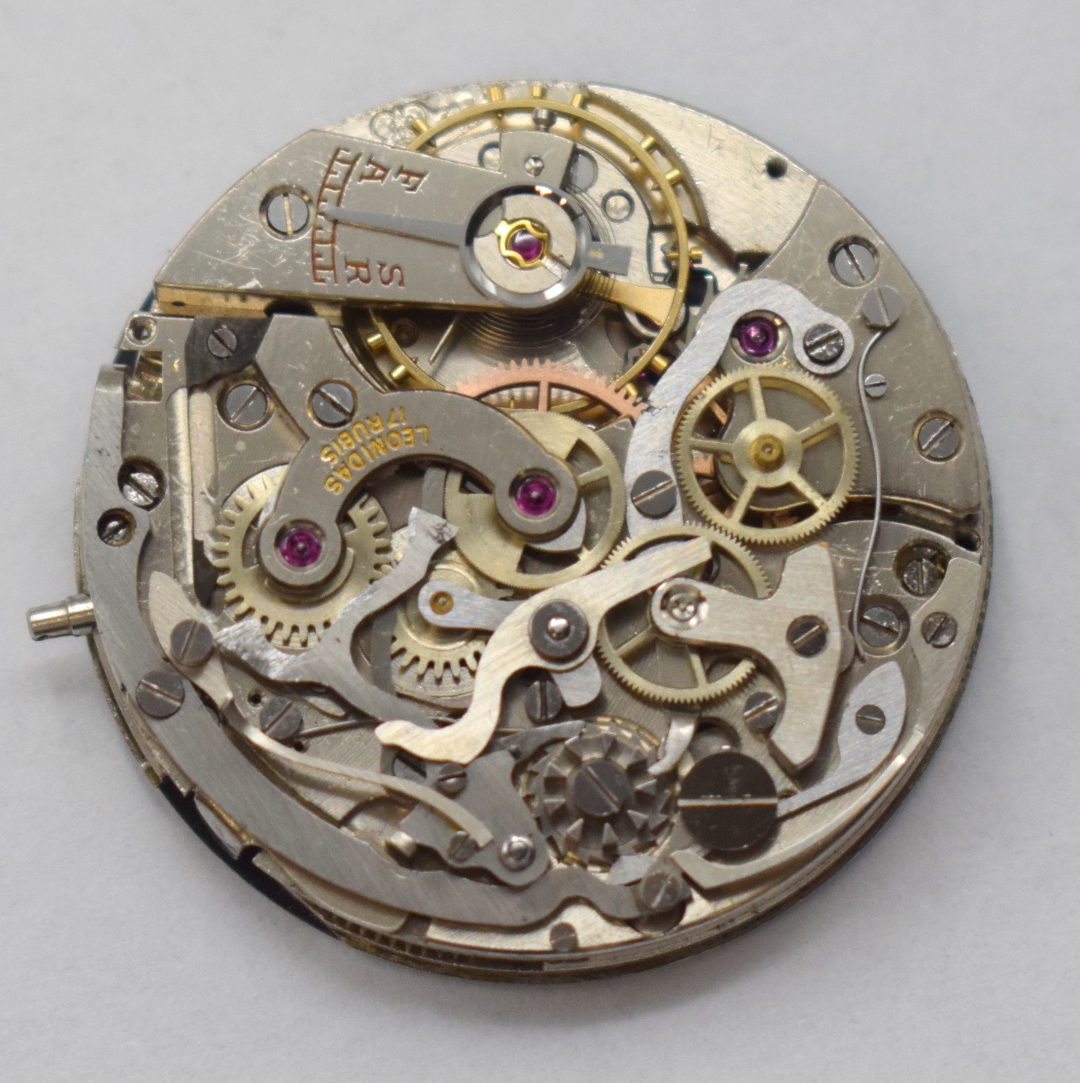 Detail d: LEONIDAS Chronometro Tipo CP-2 Flyback Fliegerchronograph des italienischen Militärs, Schweiz um 1965, Handaufzug, 4-fach verschr. Stahlgeh. m. ...
