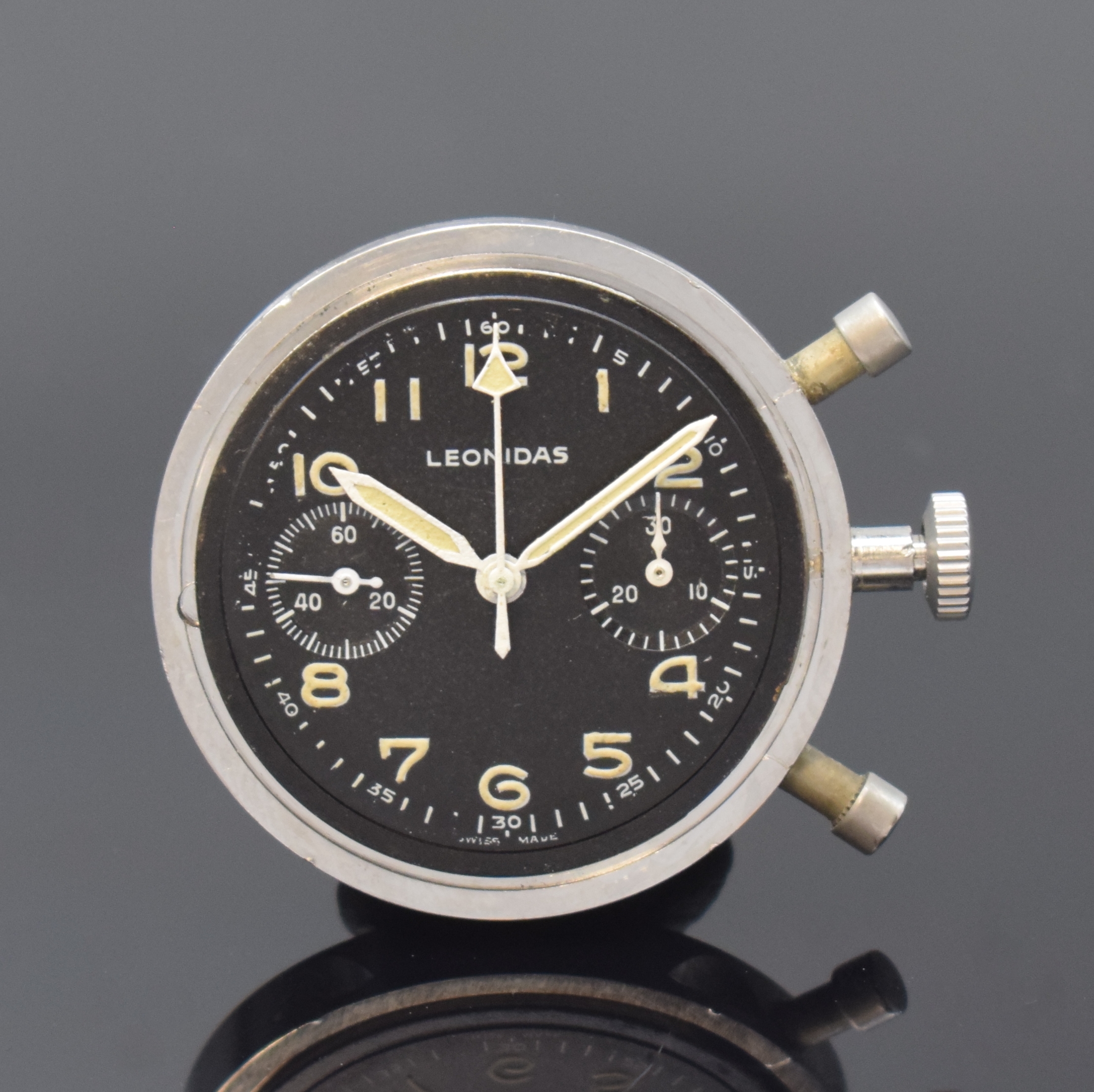 Detail e: LEONIDAS Chronometro Tipo CP-2 Flyback Fliegerchronograph des italienischen Militärs, Schweiz um 1965, Handaufzug, 4-fach verschr. Stahlgeh. m. ...