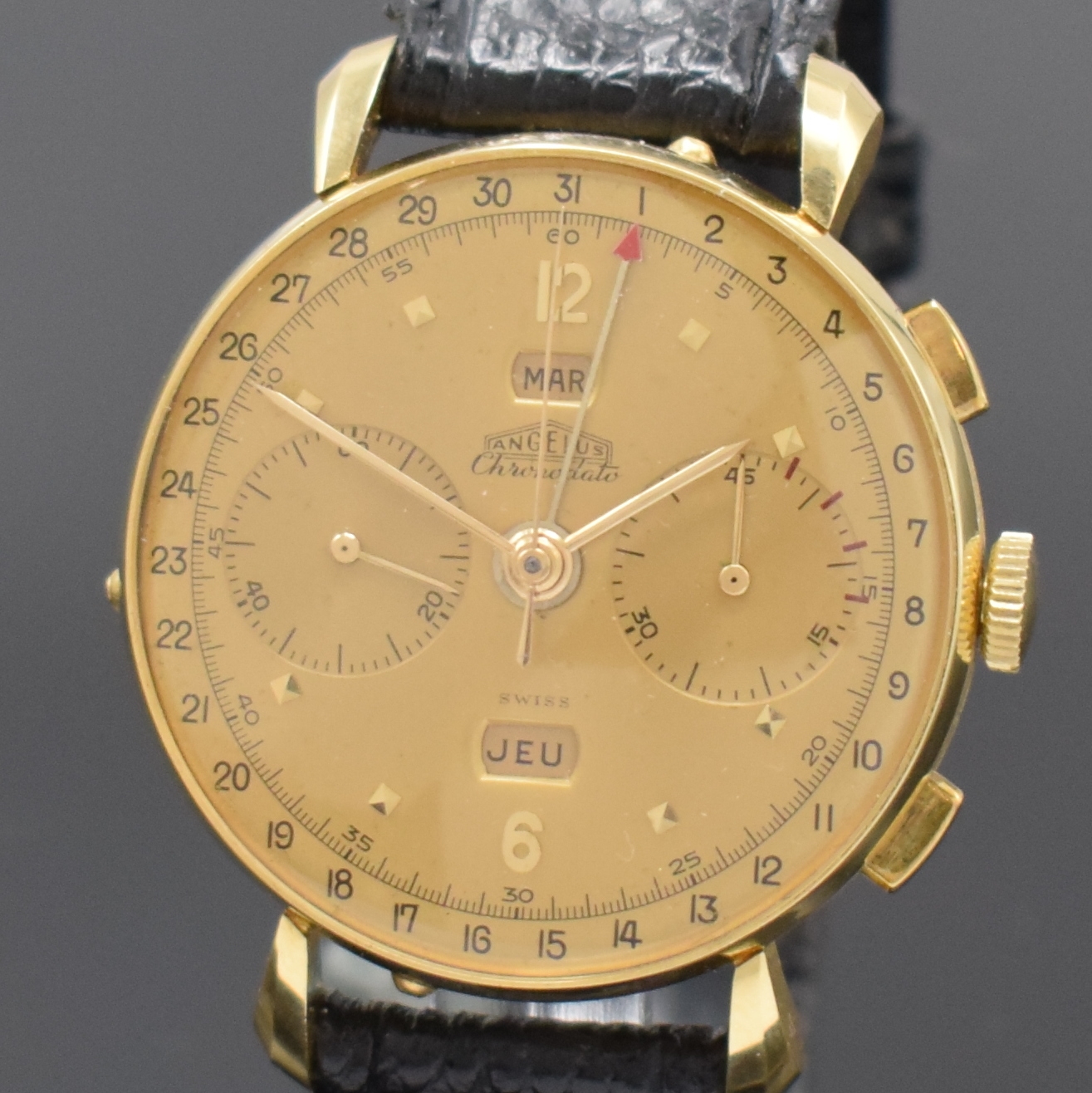 Detail a: ANGELUS Chronodato großer Armbandchronograph mit Vollkalender in GG 750/000, Schweiz um 1945, Handaufzug, 3-tlg. Geh., tropfenförmig. ...