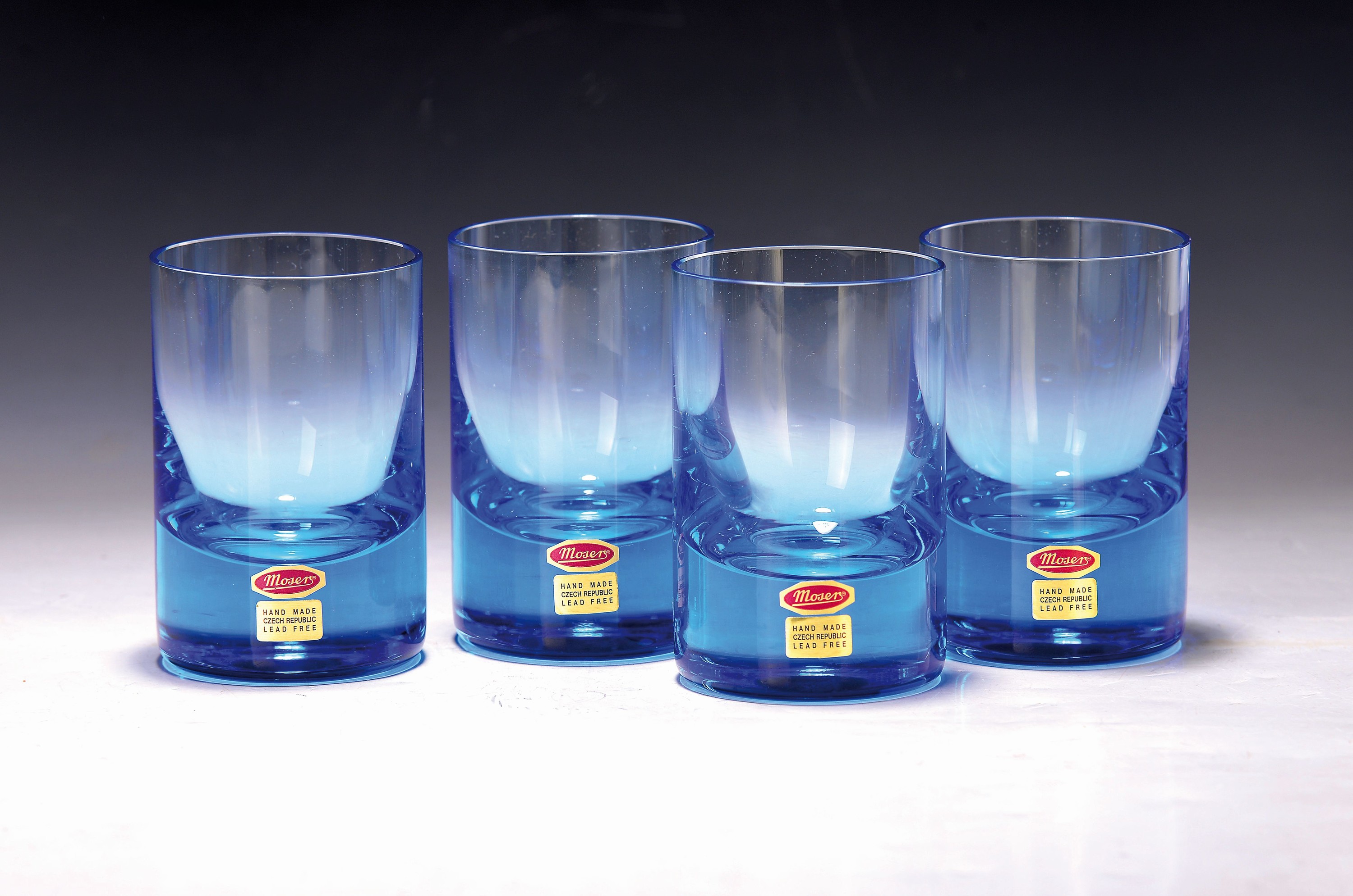 6 Gläser, Moser Karlsbad, blaues Glas, zylindrische Form, dicker Boden, signiert, H. ca. 10cm ^^