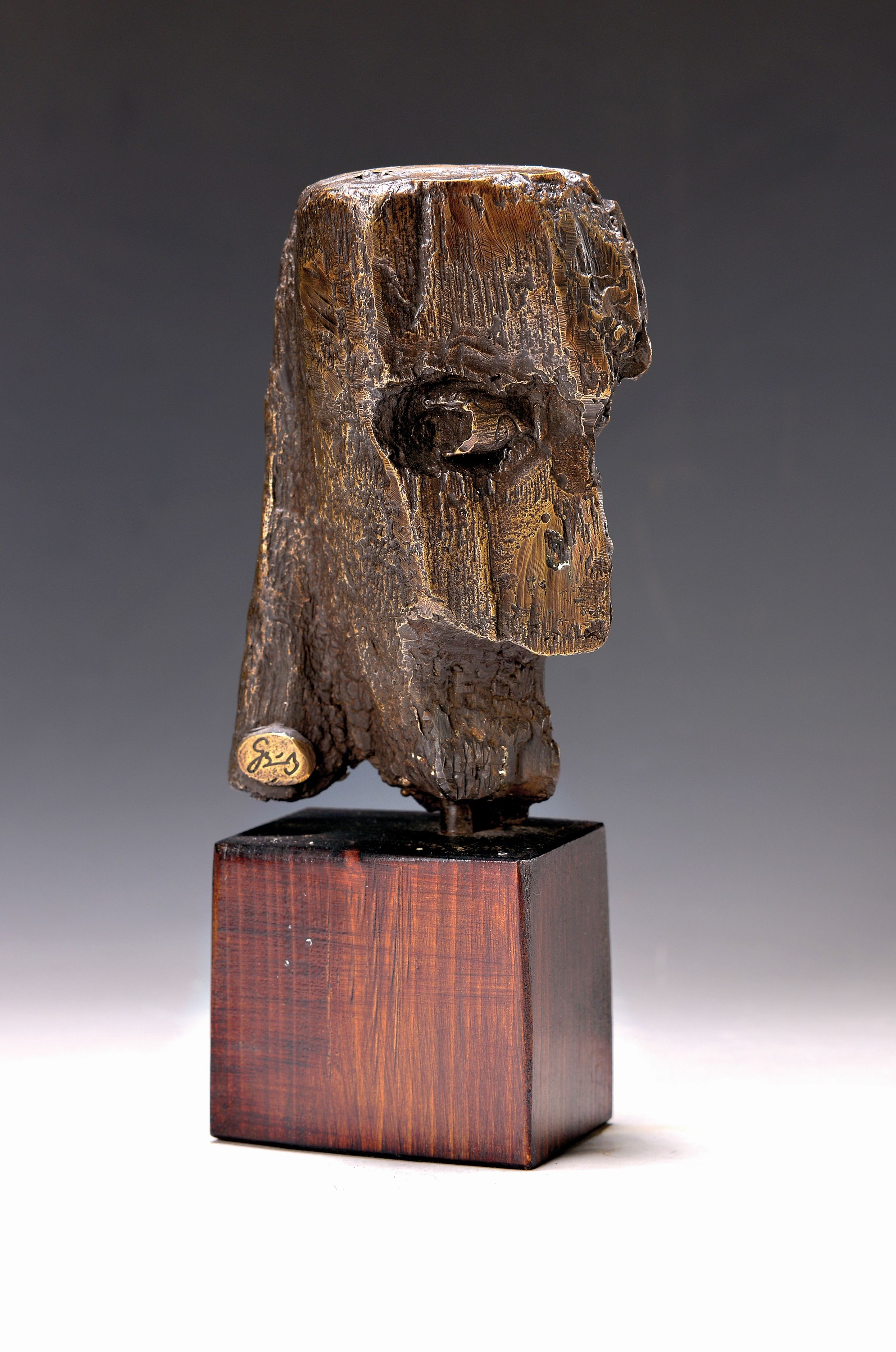Detail k: Gottfried Bräunling, geb. 1947 Radebeul, Kopf, Bronzeskulptur, monogr., H. ca. 17cm, Holzsockel, Gesamth. ca. 25cm, Studium an der Hochschule für ...