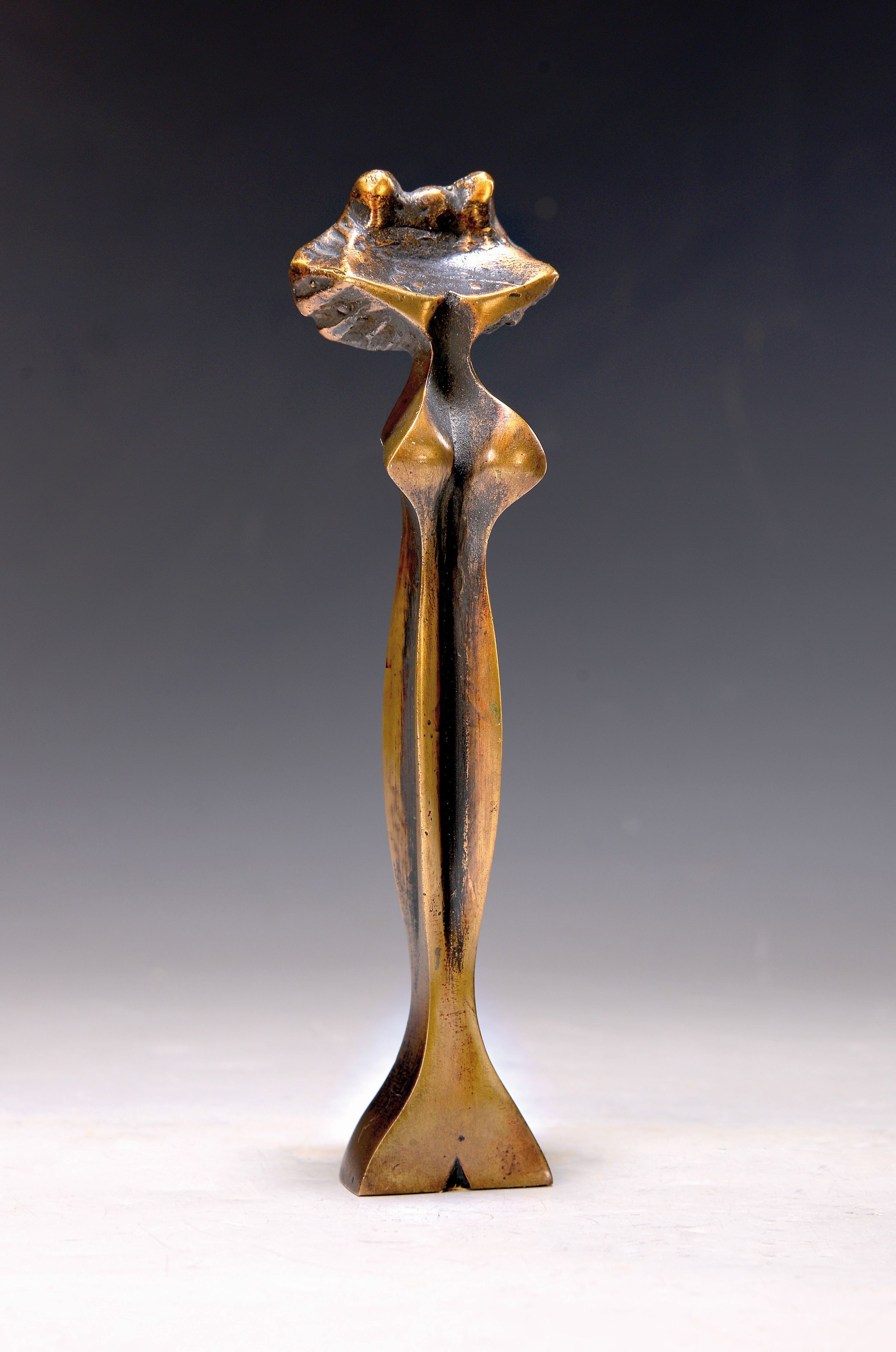 Detail k: Karl-Heinz Deutsch, geb. 1940 Karlsruhe, Ohne Titel, Bronzeskulptur, signiert, H. ca. 19.5cm, Studium an der Akademie Karlsruhe bei Hans Kindermann ...