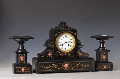 Image 26889015 - Kaminuhr mit Beisteller, Frankreich um 1890/1900, Schiefergehäuse mit vertiefter ...