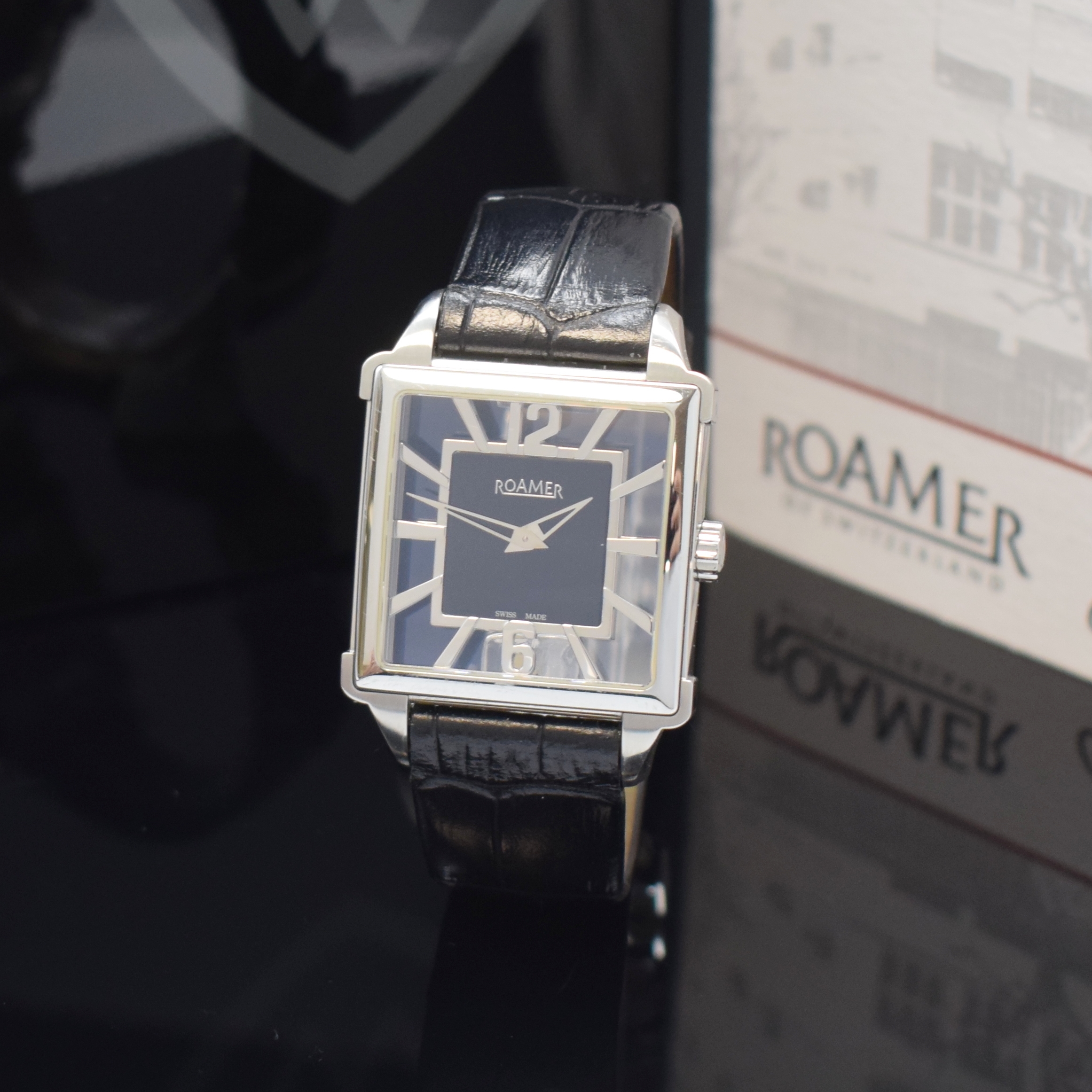 ROAMER ausgefallene viereckige Armbanduhr in Stahl, Schweiz um 2005, Handaufzug, limitiert auf 1000 Stück, beids. vergl. Geh., Boden 4-fach ...