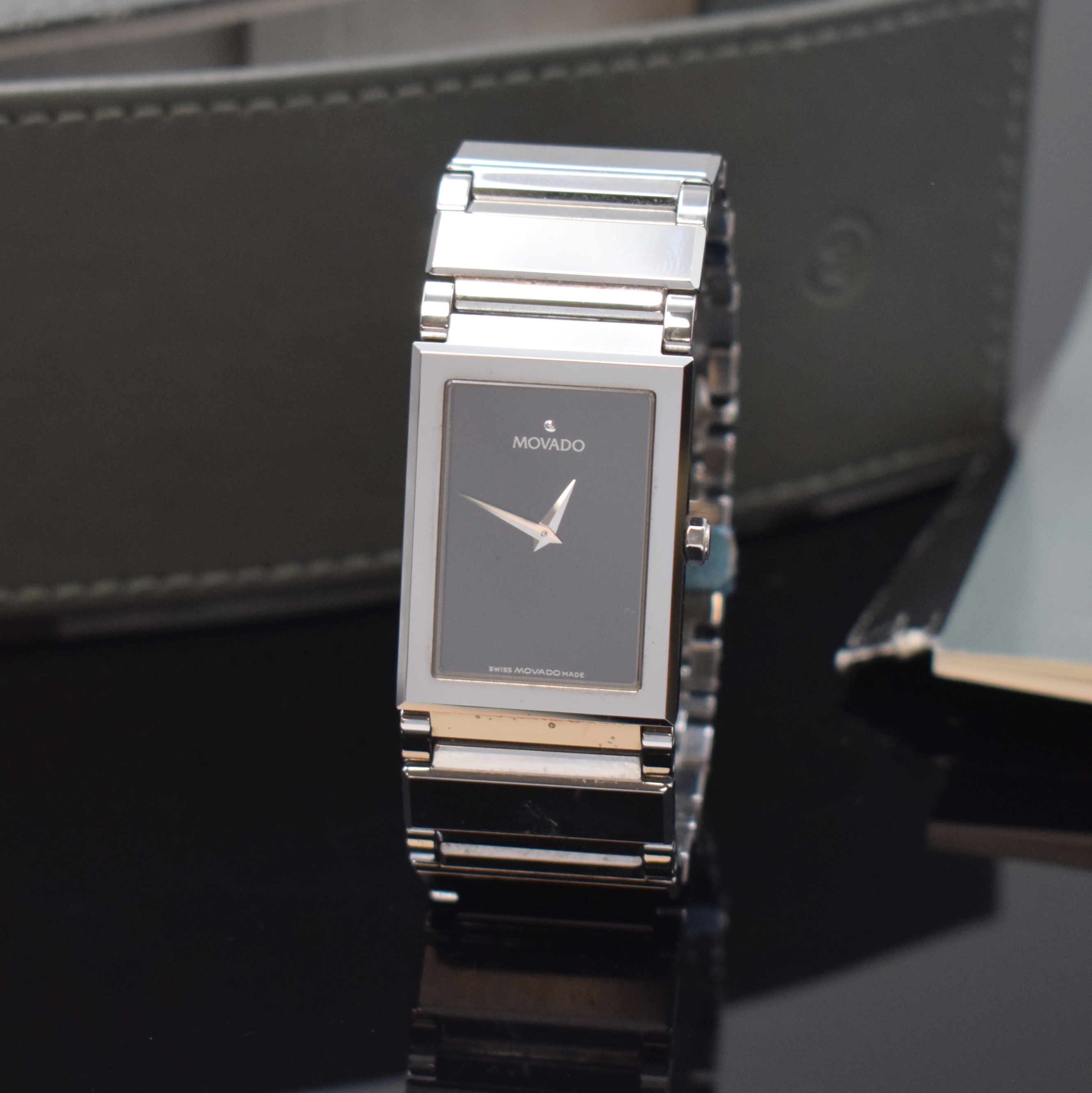 MOVADO Armbanduhr Serie Valor Tungsten Referenz 89.C1.1432, Schweiz um 2000, quarz, extrem kratzfestes Wolfram-Gehäuse inkl. Gliederband m. dopp. ...