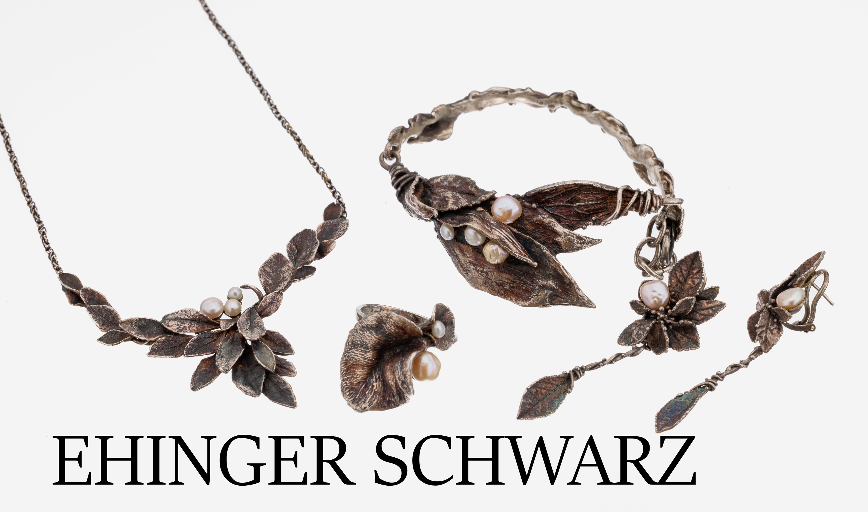 4-teil. Schmuckset EHINGER SCHWARZ, 925er Silber, best. aus: Collier, Armreif, Paar Ohrgehänge und Ring, Süßwasserzuchtperlen, feiner Guss, ...