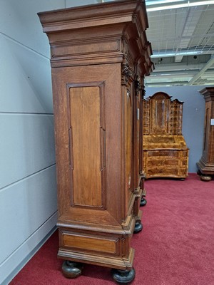 26890070f - Barock-Schrank, wohl Braunschweig, um 1720/30, Eiche massiv, Front doppelt ...