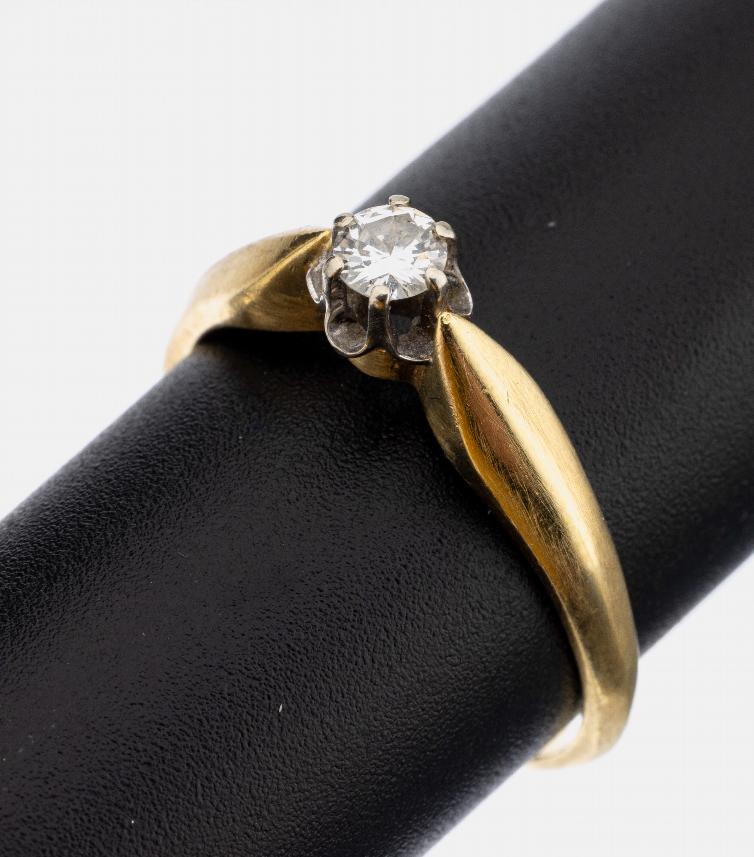 14 kt Gold Brillant-Ring, GG 585/000, Brillant ca. 0.17 ct (grav.) Weiß/si, ca. 3.3 g, RW 60.5
