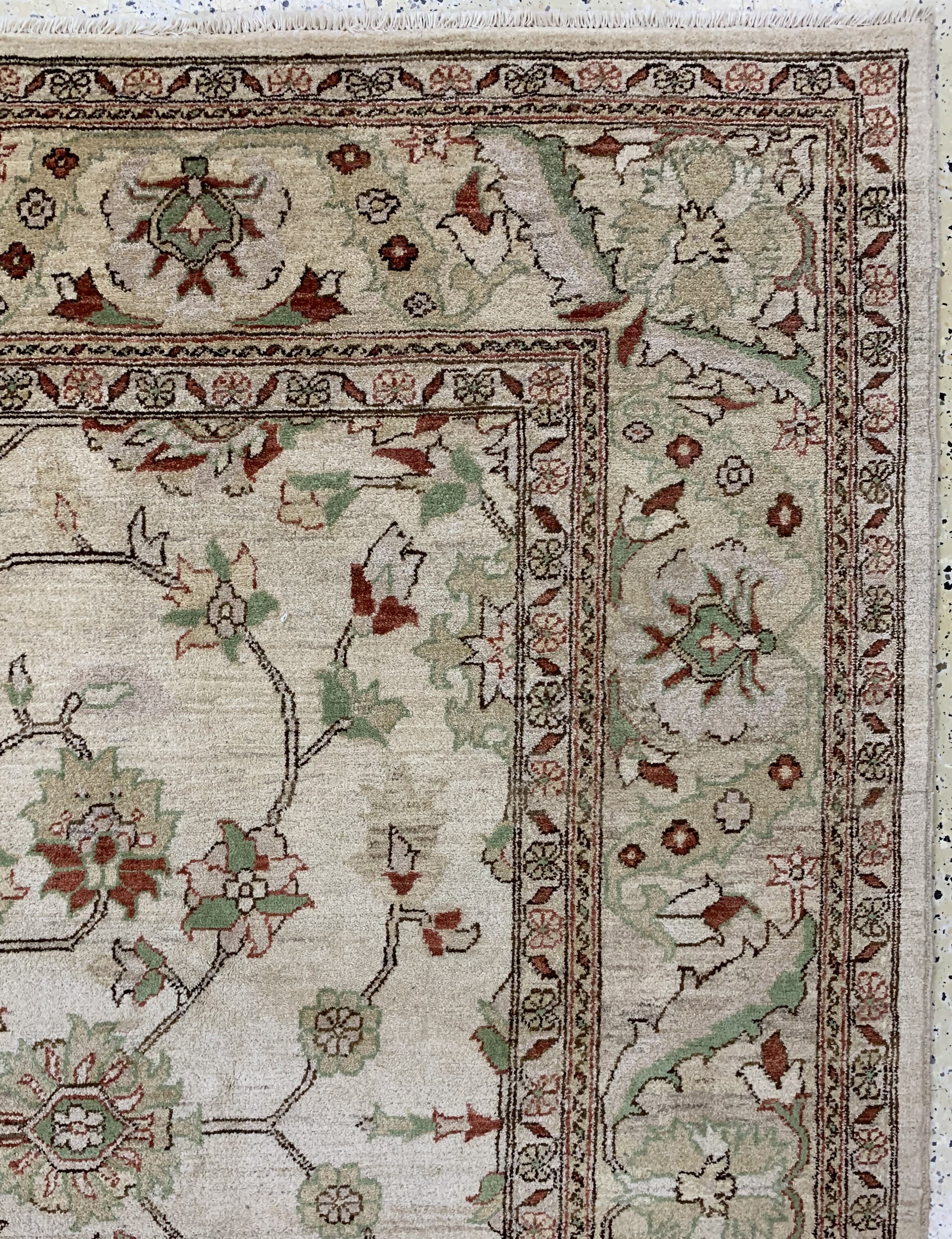 Detail e: Sigler, Pakistan, Ende 20.Jhd., Wolle auf Baumwolle, ca. 365 x 275 cm, EHZ: 2, Fleck