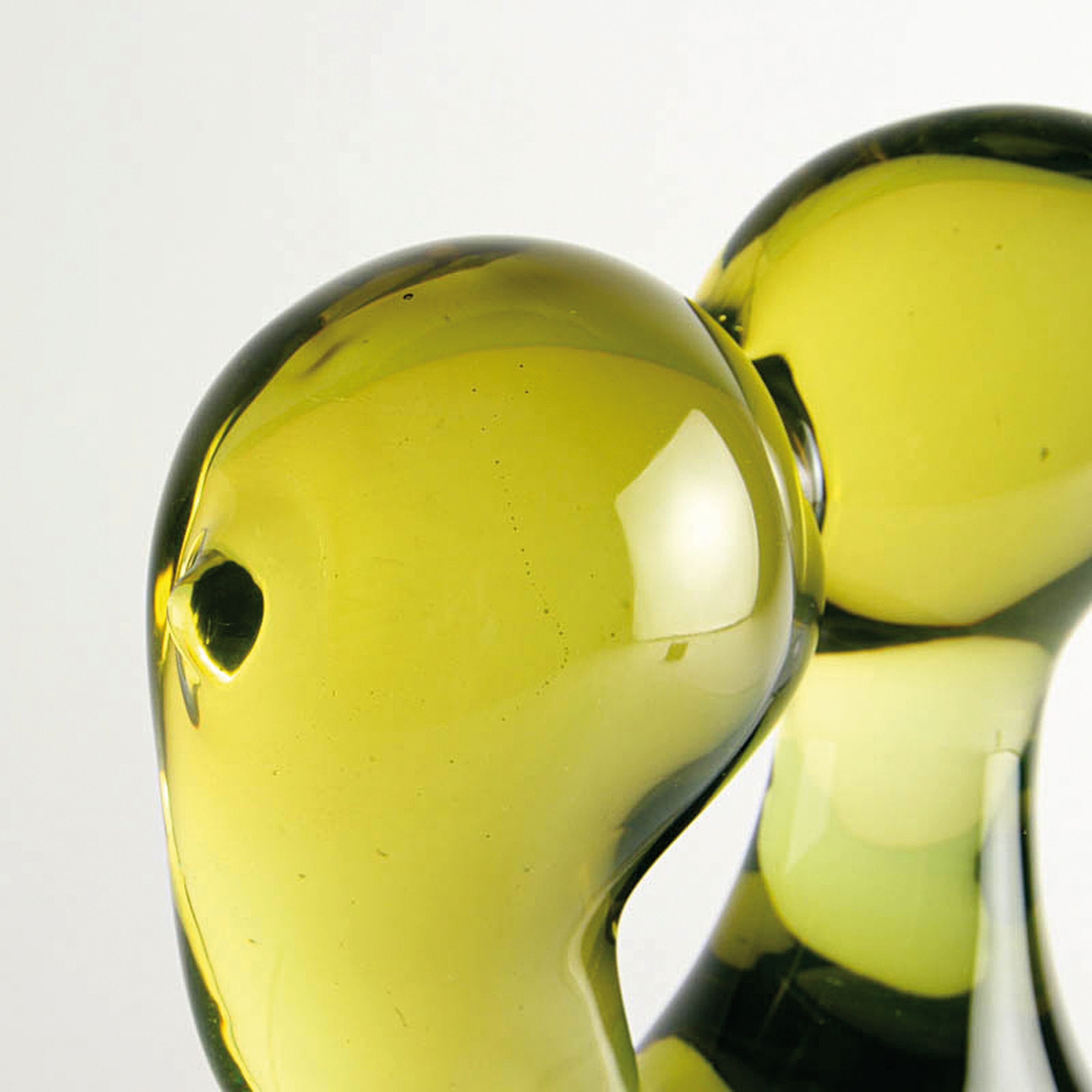 Detail n: Glasskulptur, Ermanno Nason für Cenedese, Murano, gelblich grün getöntes Glas, abstrakt humanoide Form, weiblicher Akt, schwere Qualität, H. 26 cm