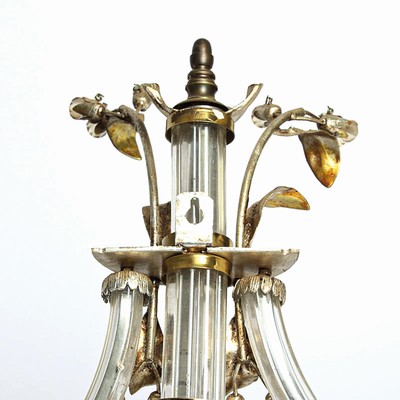 26890333h - 4 Wandlampen, wohl Frankreich, 20.Jh., Metall versilbert, Kristallglasmonturen, je ...
