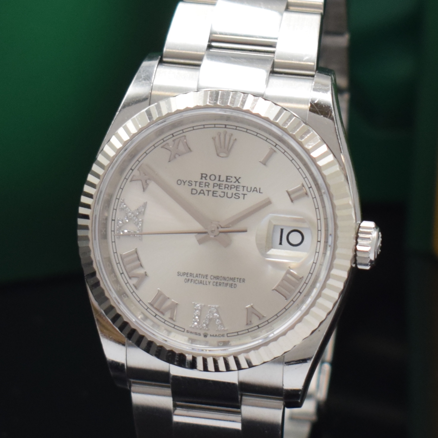 Detail a: ROLEX Oyster Perpetual Datejust 36 Referenz 126234, Automatik, LC 100, Chronometer der Superlative in Edelstahl inkl. Oysterband m. Faltschl., Boden ...
