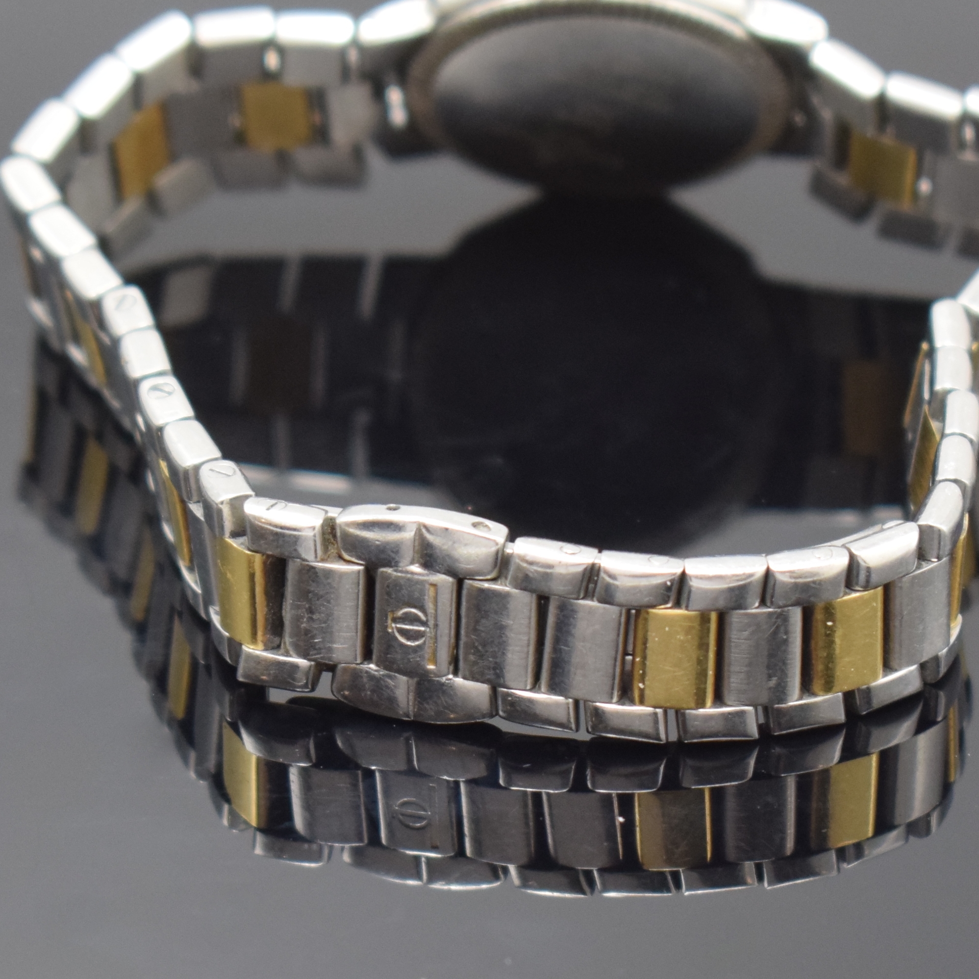 Detail d: BAUME & MERCIER Riviera Damenarmbanduhr in Stahl/Gold Referenz 5231.038, Schweiz um 1985, quartz, 12-eckiges Geh., Boden u. Krone verschr., integr. ...