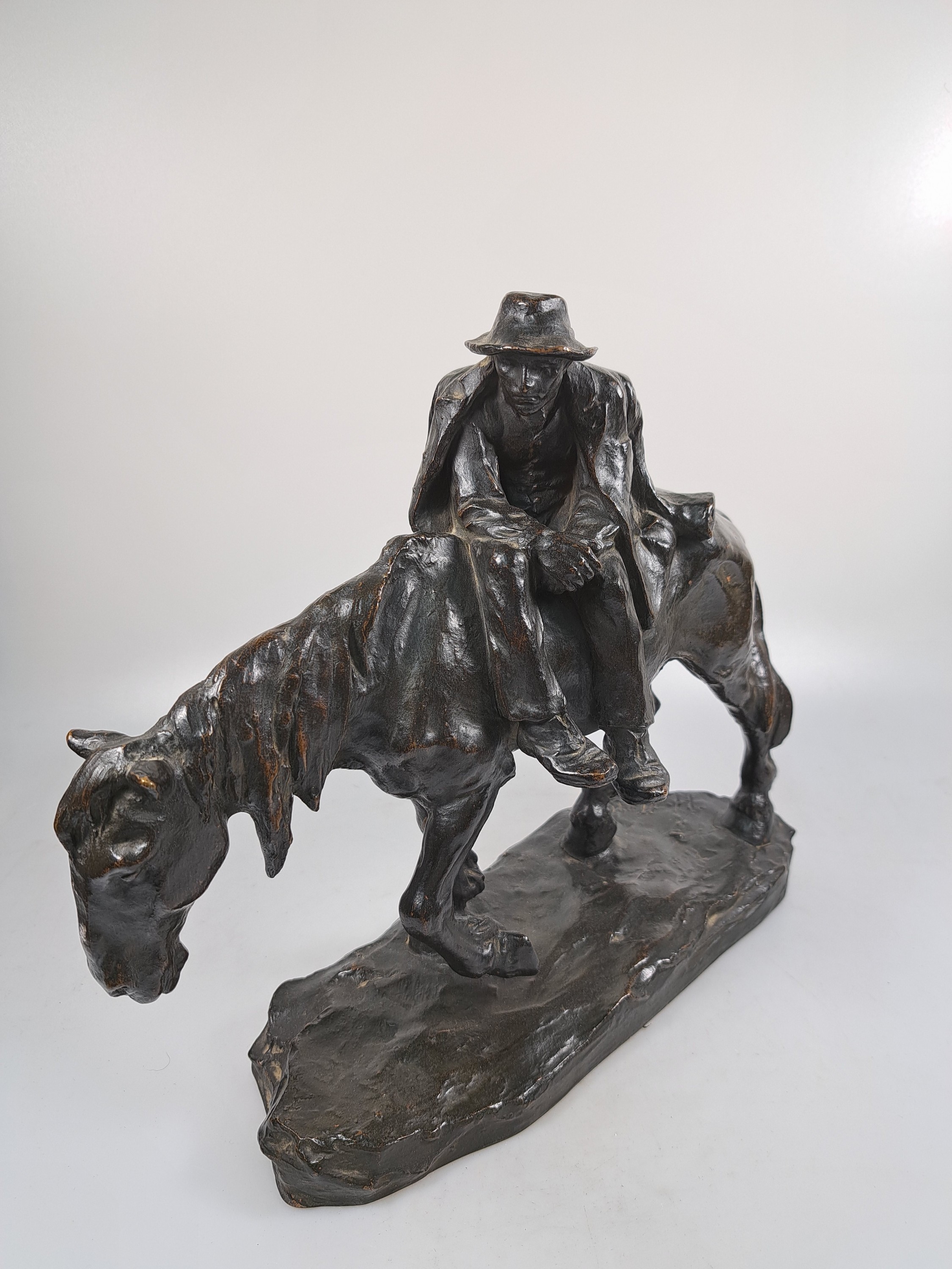 Detail a: Hans Müller, 1873 Wien - 1937, Bronzefigur, Knecht zu Pferd, auf der Plinthe signiert, ca. 28 x 32 cm, patiniert, der Künstler studierte in Wien ...