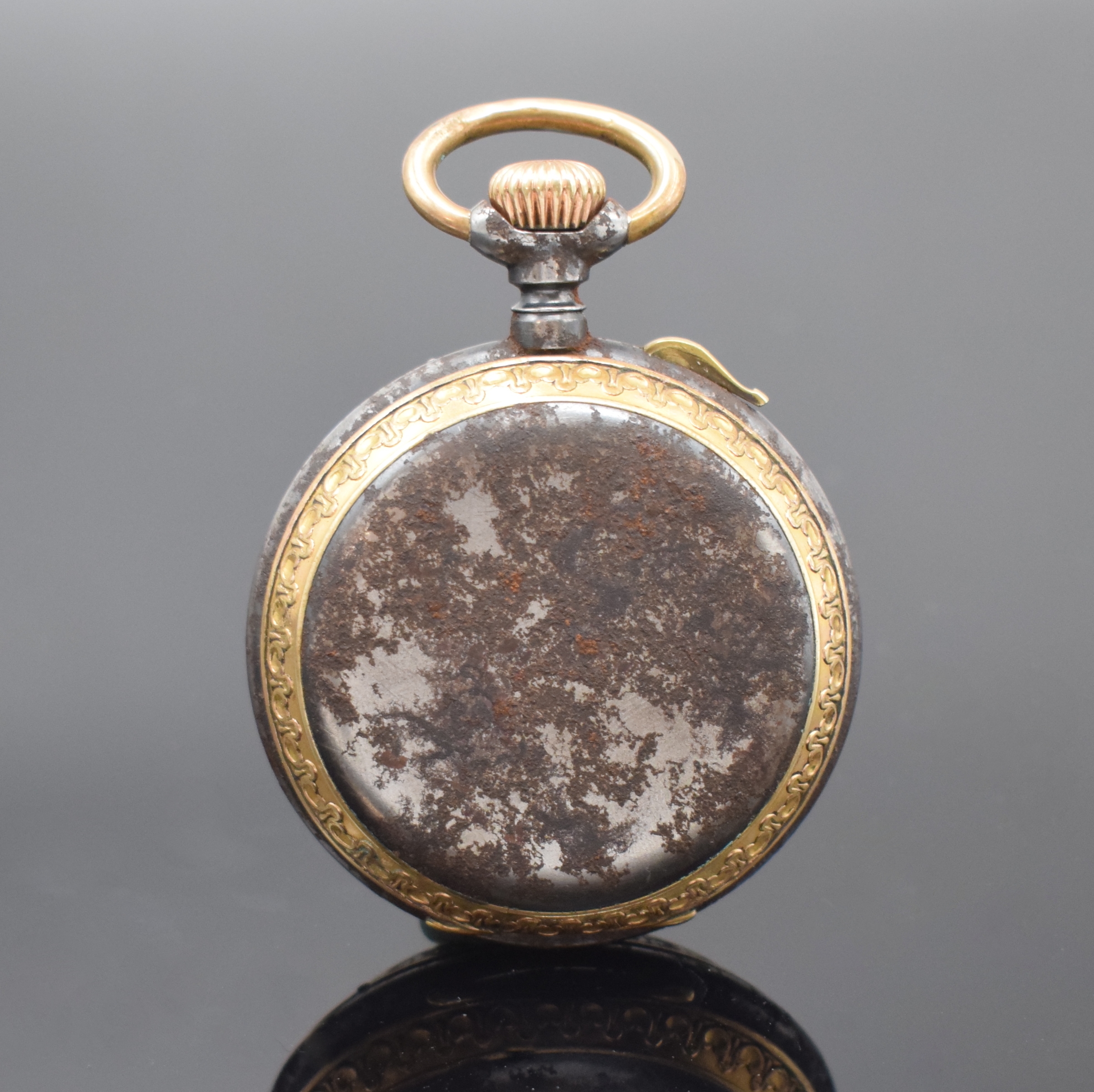 Detail b: MINERVA seltene Vollkalender-Taschenuhr in brüniertem Stahl/vergoldet, Schweiz um 1880, Stahlgeh. korr., an den Rändern floral verziert u. verg., ...