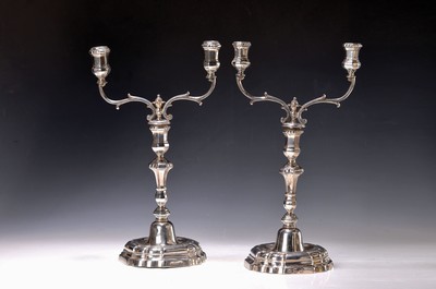 Image 26890928 - Paar Wandlungsleuchter aus Silber, Spanien, 19. Jh, Silber, Tremolierstrich im ...